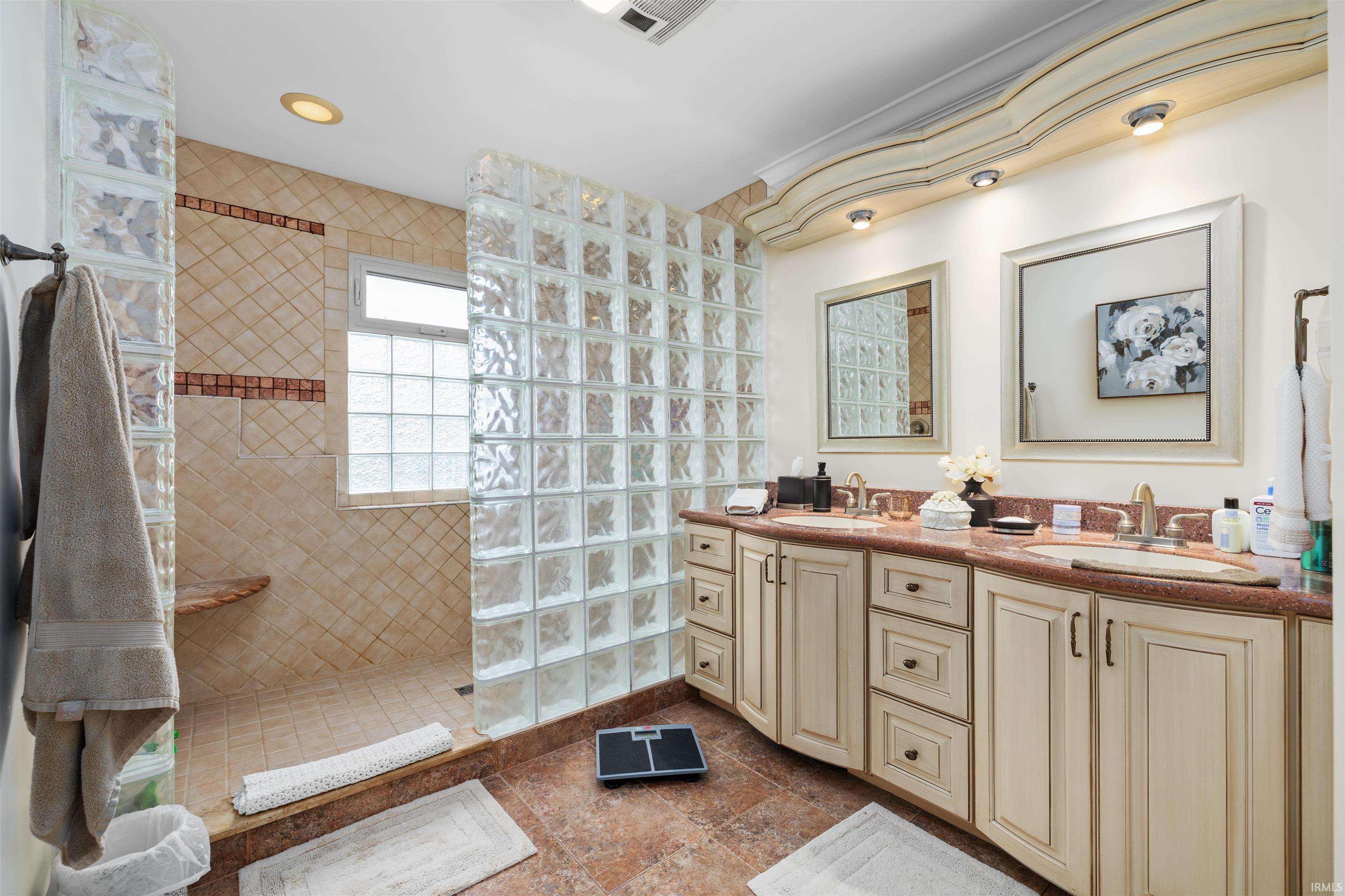 Photo 18 of 1108 Lake Pointe Cove