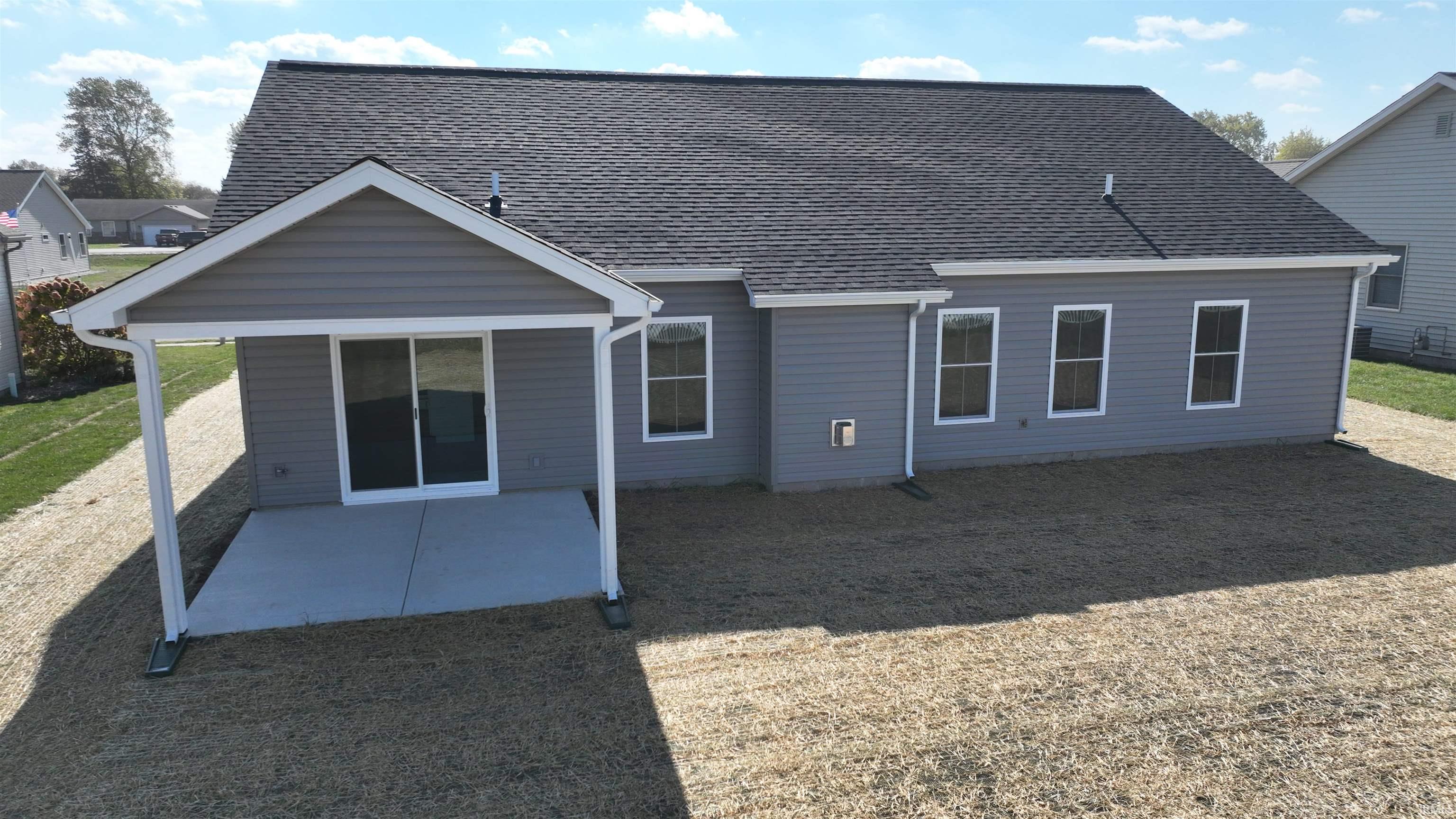 Homes for sale in Monticello, IN | 206 Royalwood Dr, Monticello, IN 47960 | MLS# 202544653