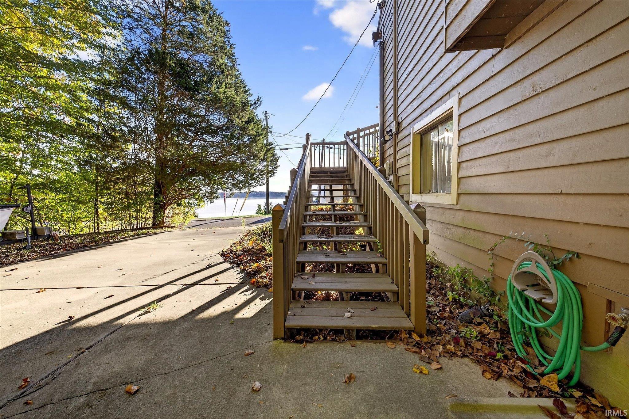 Homes for sale in Unionville, IN | 7759 N Lakeview Dr, Unionville, IN 47468 | MLS# 202544664