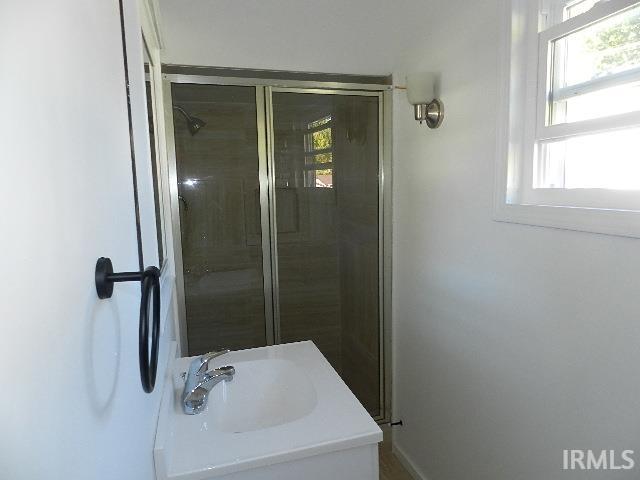 Photo 16 of 915 E Garfield Street