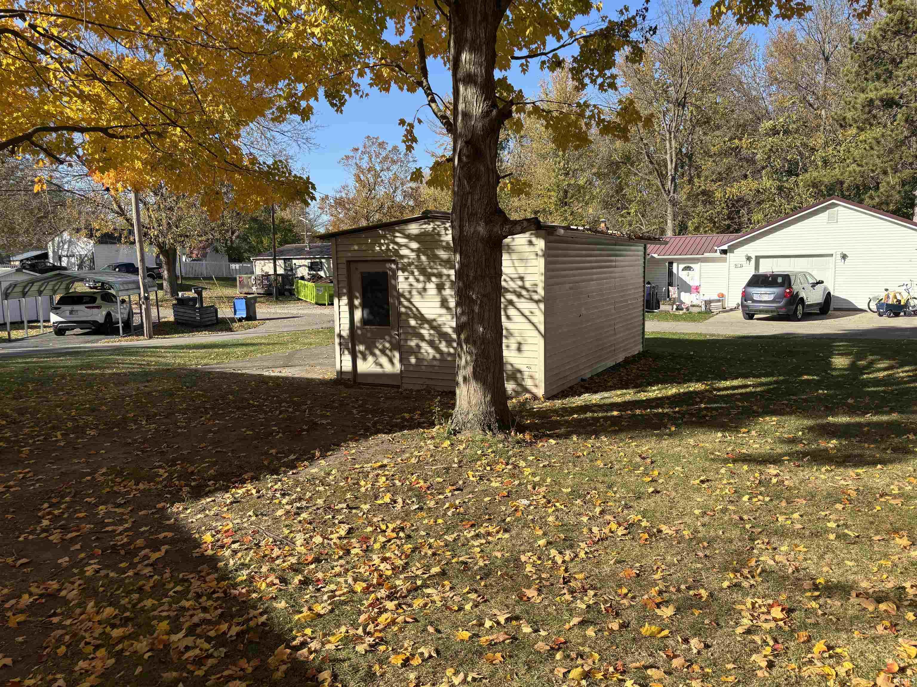 Photo 27 of 915 E Garfield Street