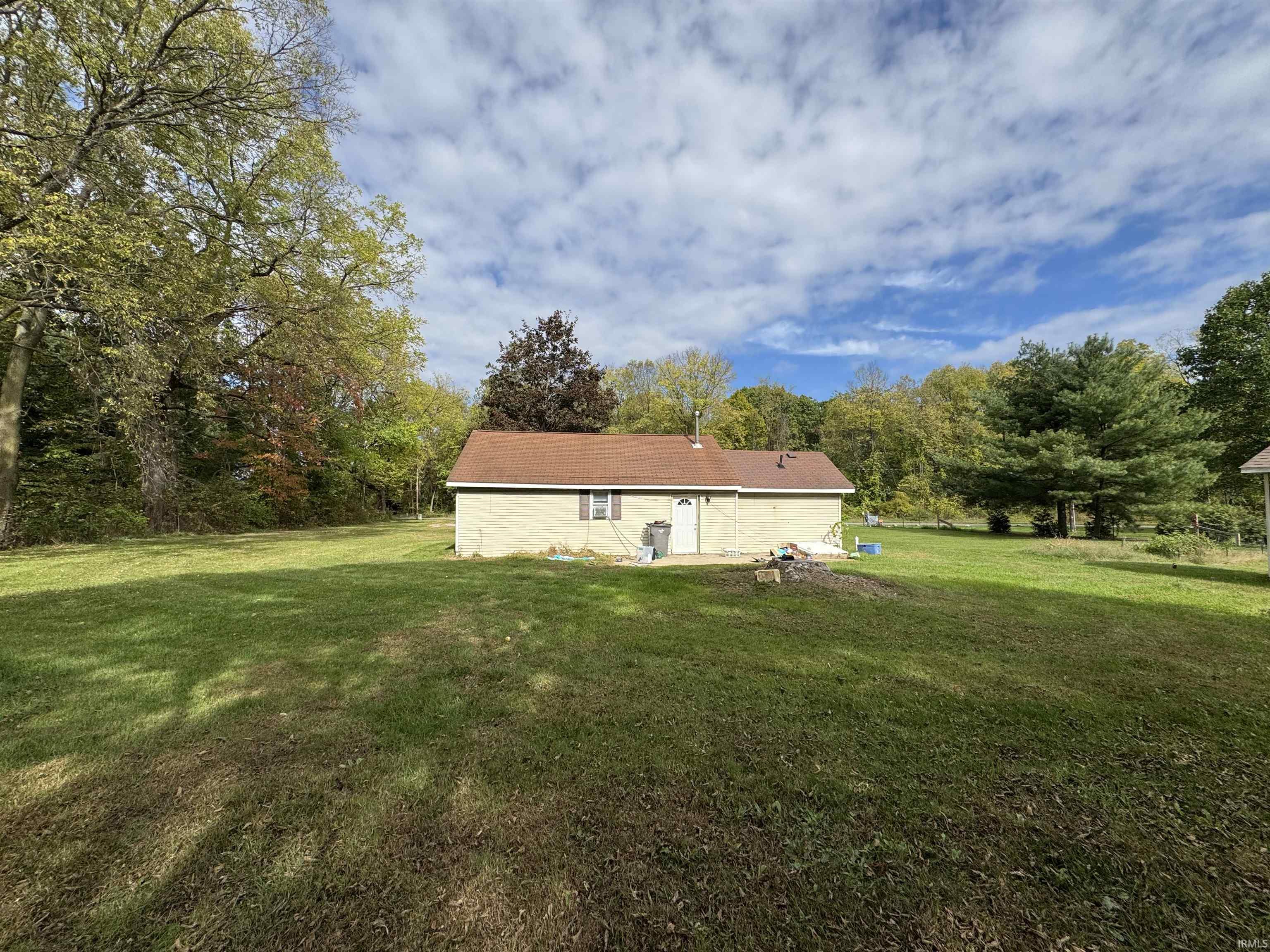 Homes for sale in Elkhart, IN | 30228 W County Road 22 Road, Elkhart, IN 46517 | MLS# 202544675