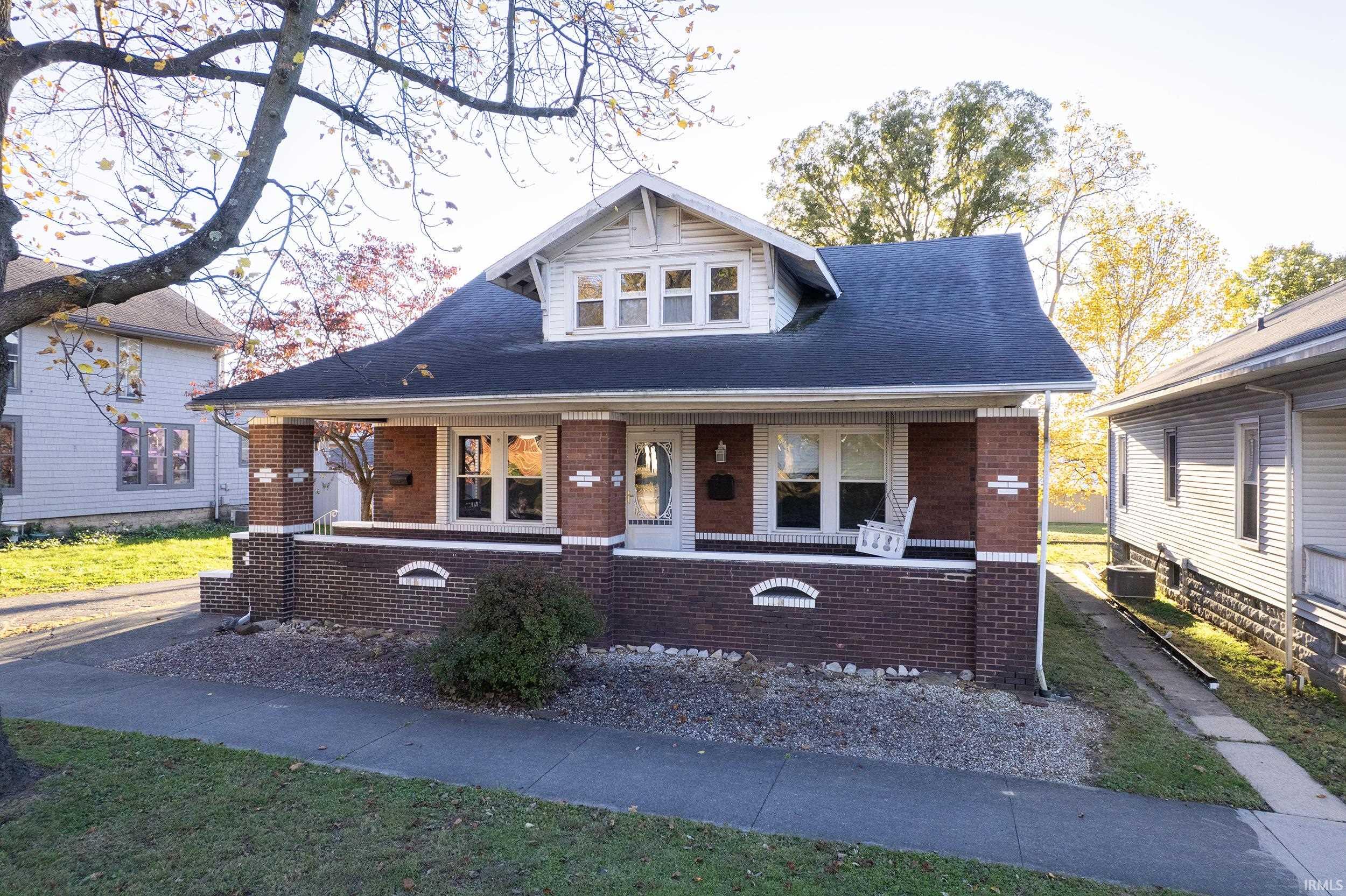 Homes for sale in Mount Carmel, IL | 518 Chestnut St, Mount Carmel, IL 62863 | MLS# 202544685