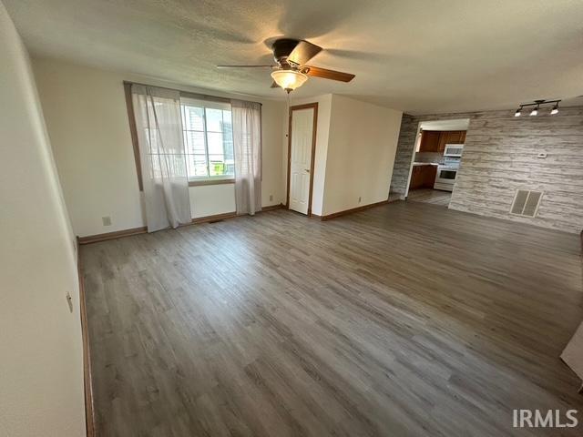 Homes for sale in Huntington, IN | 637 Mayne St, Huntington, IN 46750 | MLS# 202544726