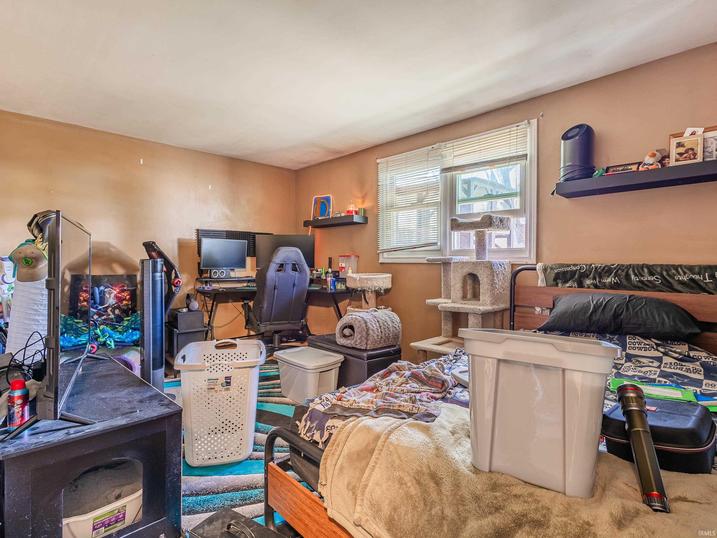 Photo 7 of 3706 Norland Lane