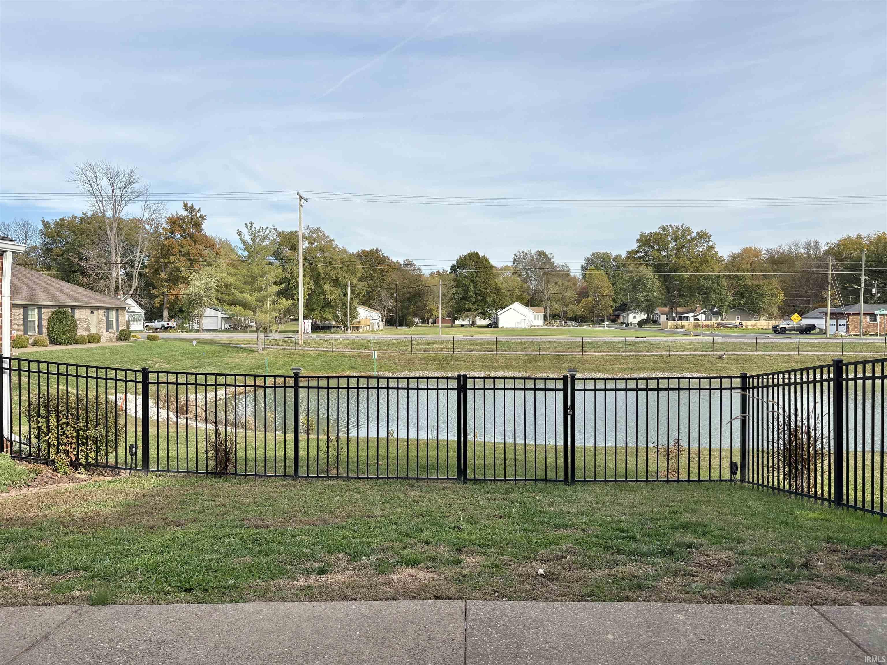 Homes for sale in Evansville, IN | 6117 Porterfield Dr, Evansville, IN 47711 | MLS# 202544736