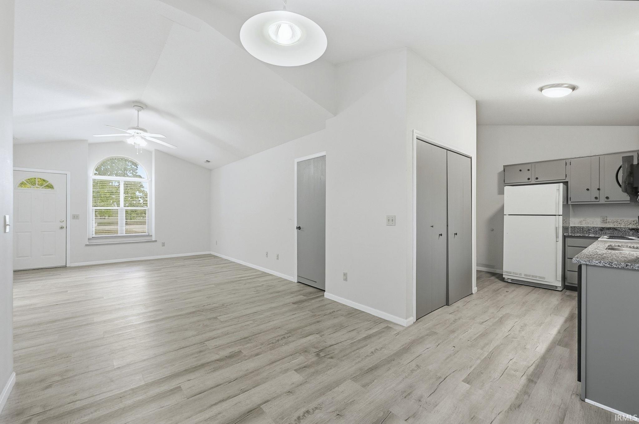 Photo 10 of 107 N 200 E