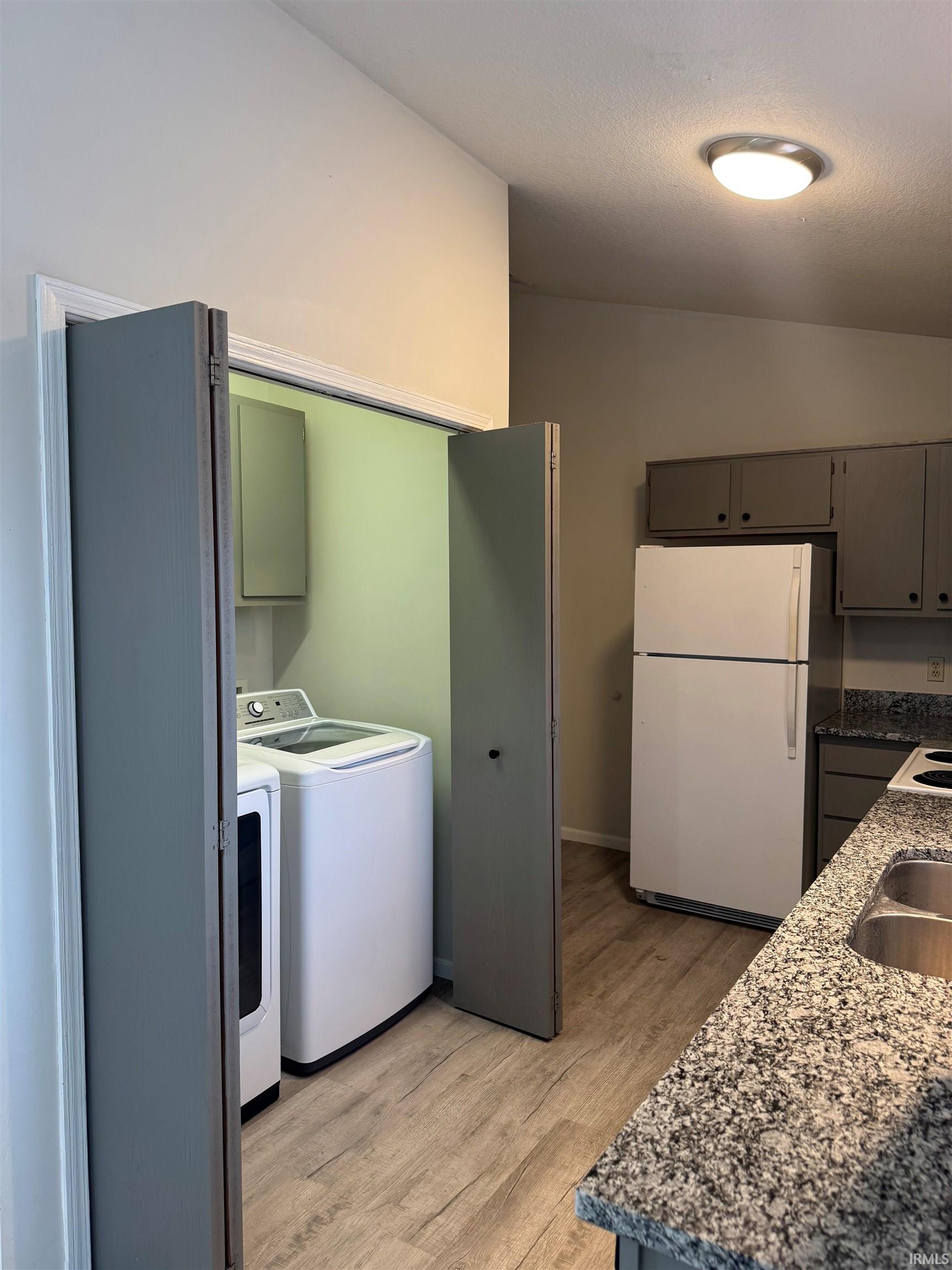 Photo 12 of 107 N 200 E