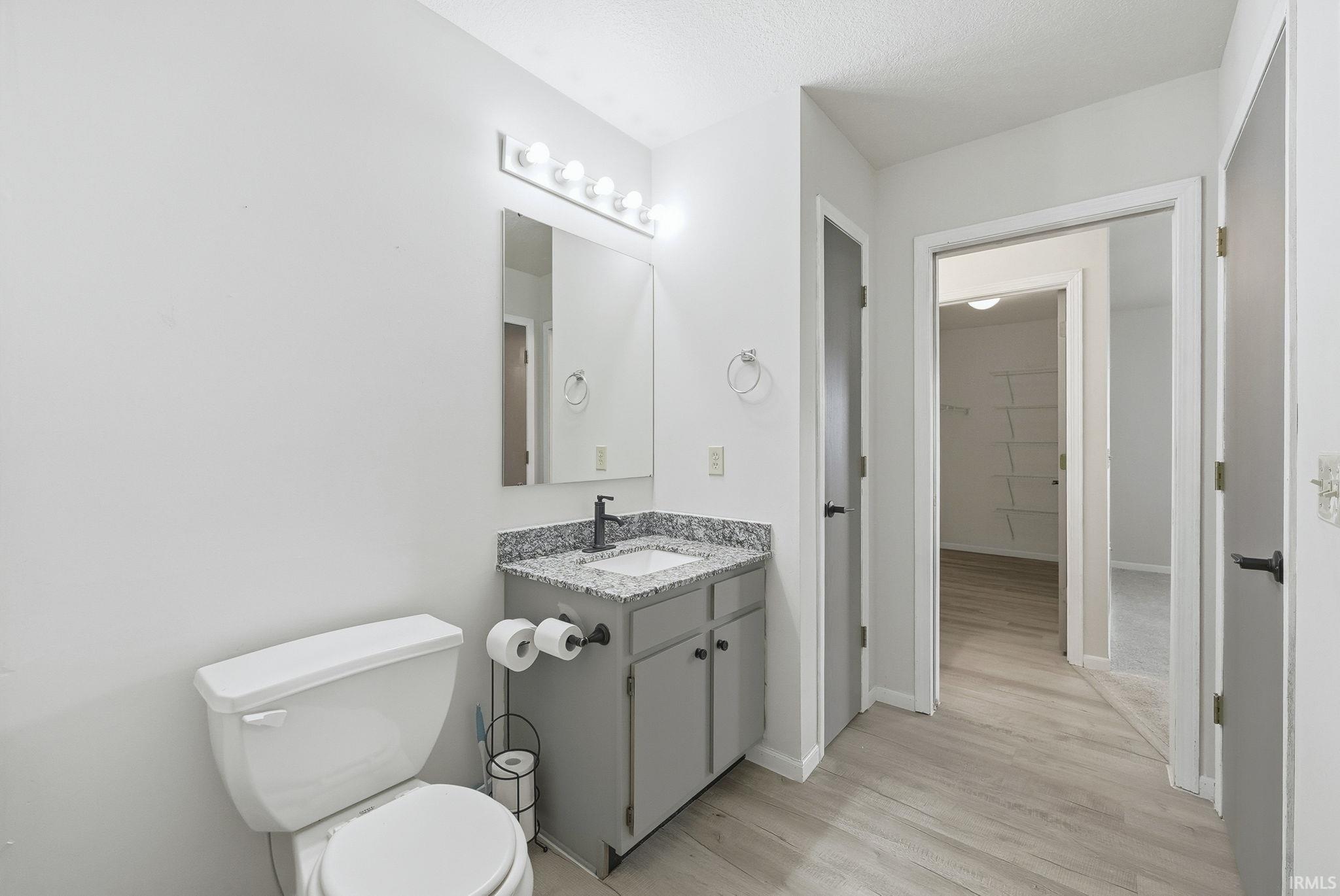 Photo 20 of 107 N 200 E