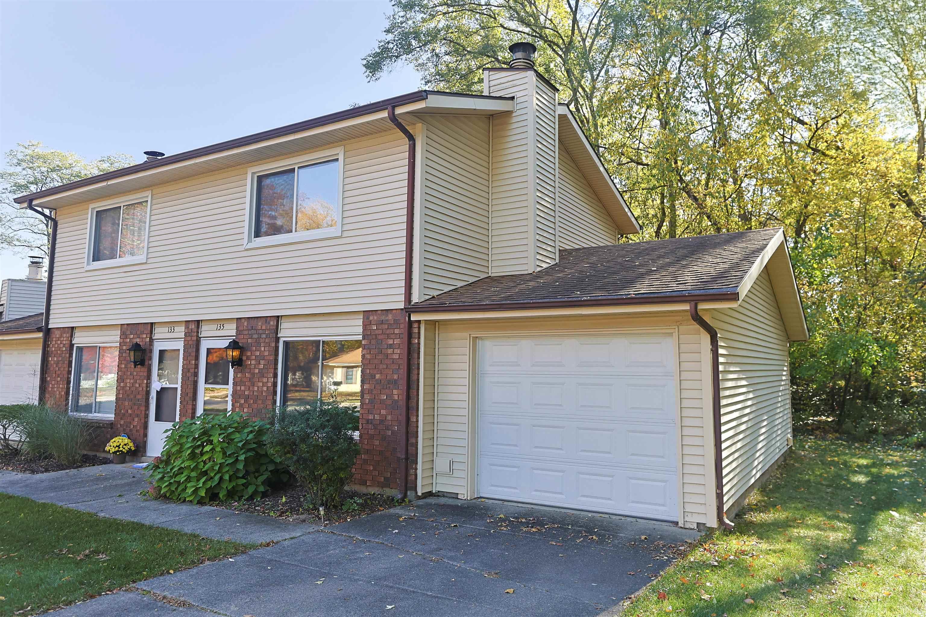 Homes for sale in Mishawaka, IN | 135 W Leyte Ave, Mishawaka, IN 46545 | MLS# 202544742