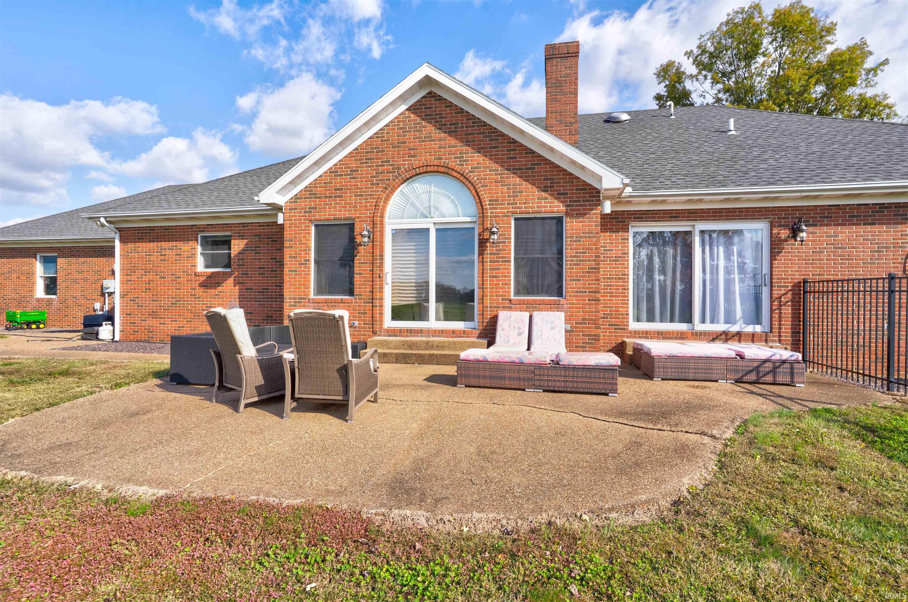 Homes for sale in Rockport, IN | 868 N Country Road 350 W Road, Rockport, IN 47635 | MLS# 202544743