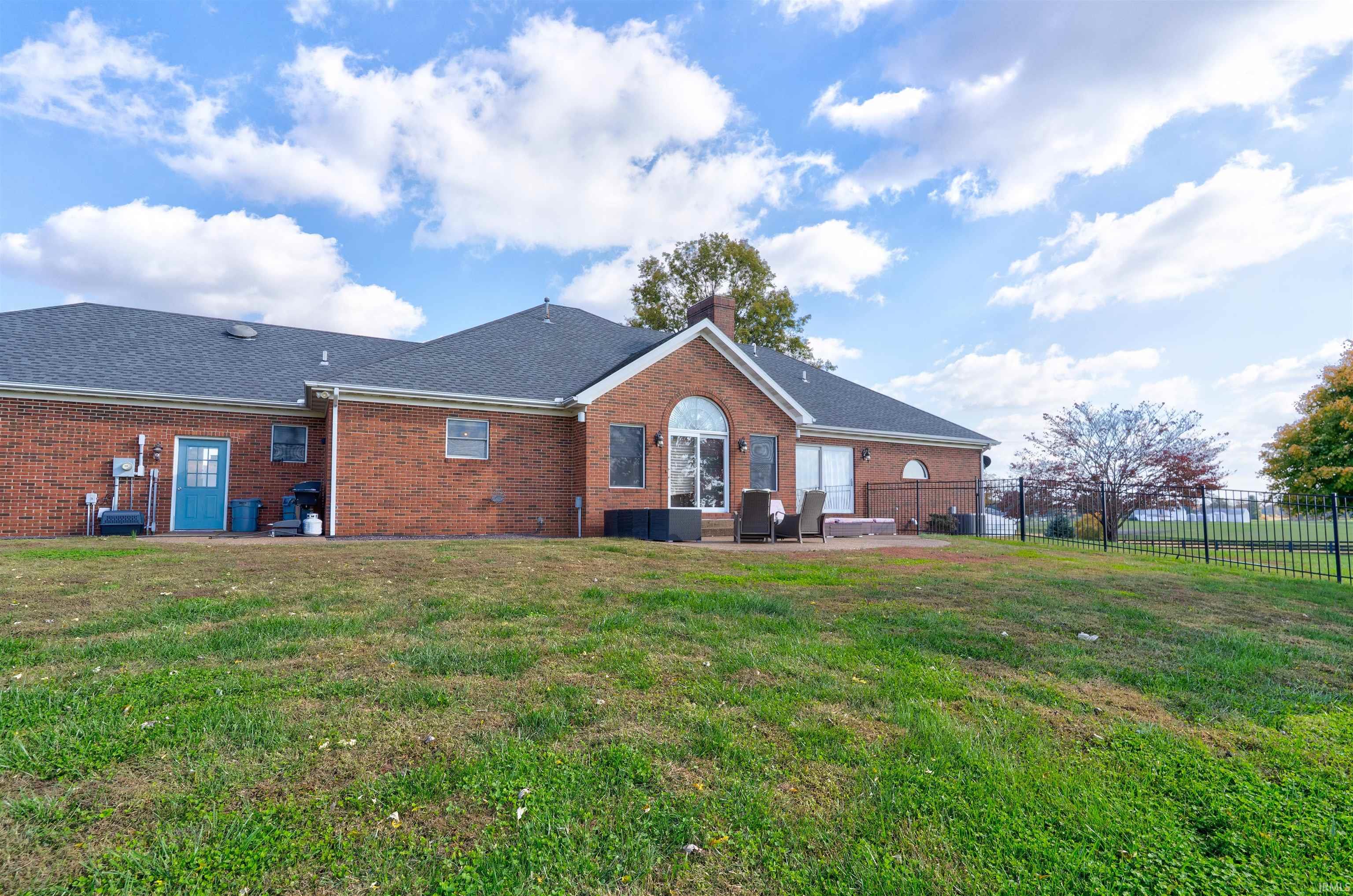 Homes for sale in Rockport, IN | 868 N Country Road 350 W Road, Rockport, IN 47635 | MLS# 202544743