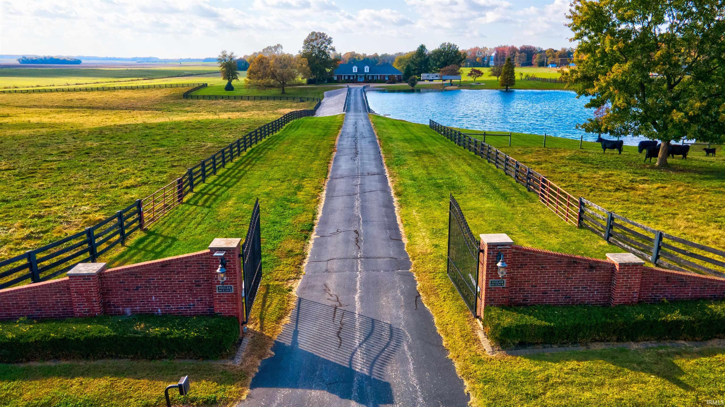 Homes for sale in Rockport, IN | 868 N Country Road 350 W Road, Rockport, IN 47635 | MLS# 202544743