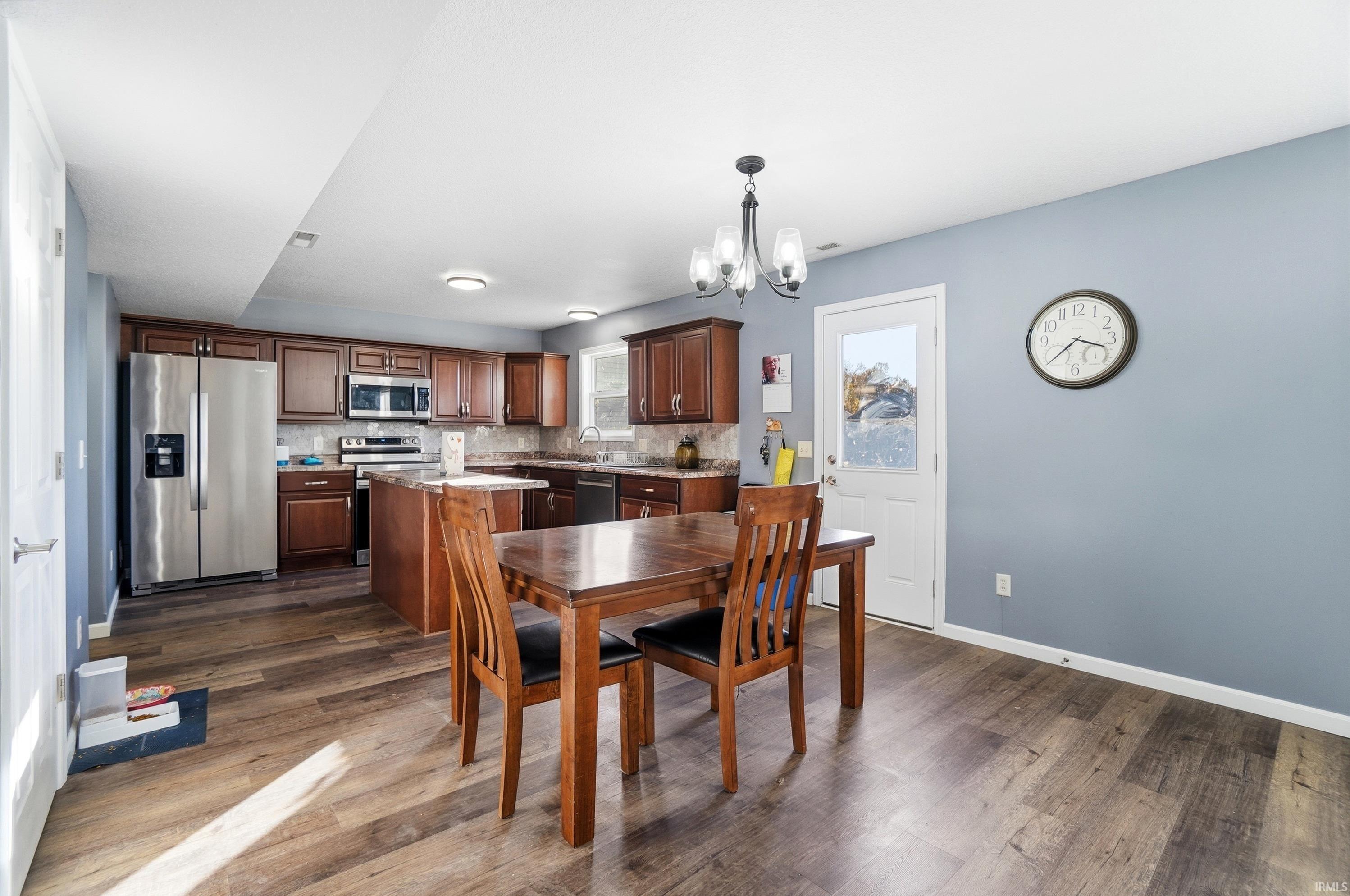 Photo 10 of 7827 Singletree Place