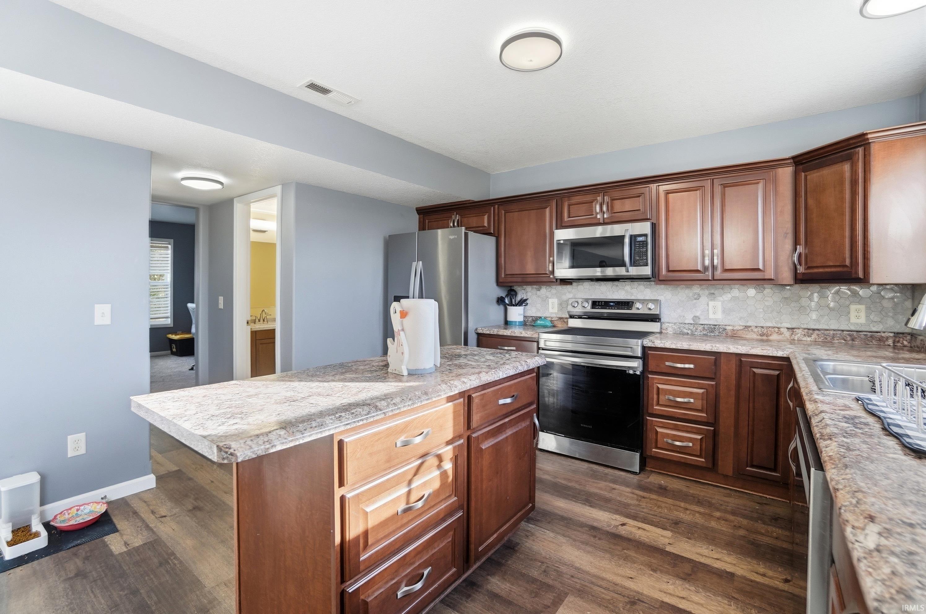 Photo 13 of 7827 Singletree Place