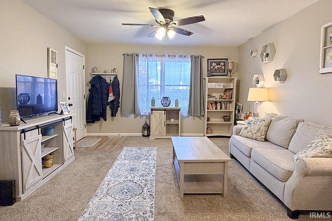 Photo 5 of 1101 Court Lane