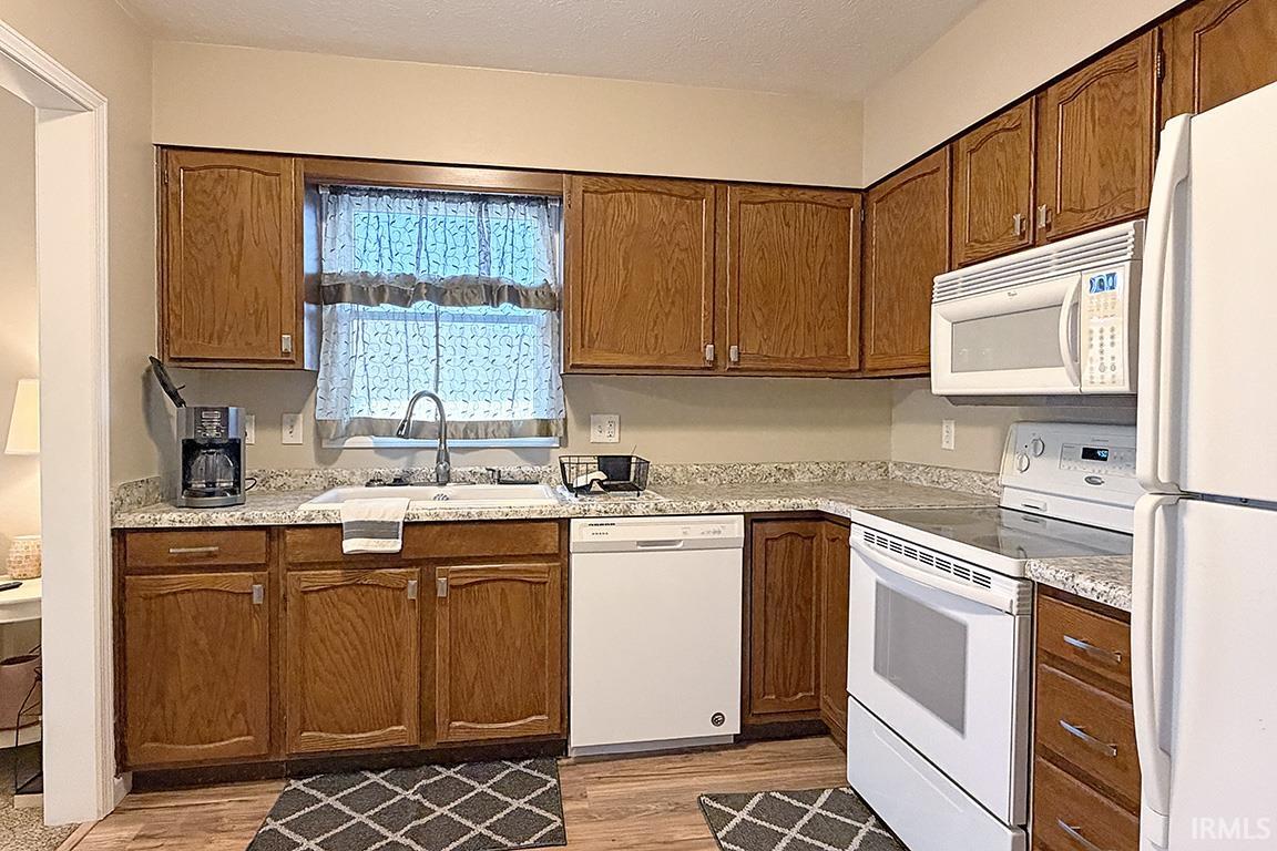 Photo 8 of 1101 Court Lane