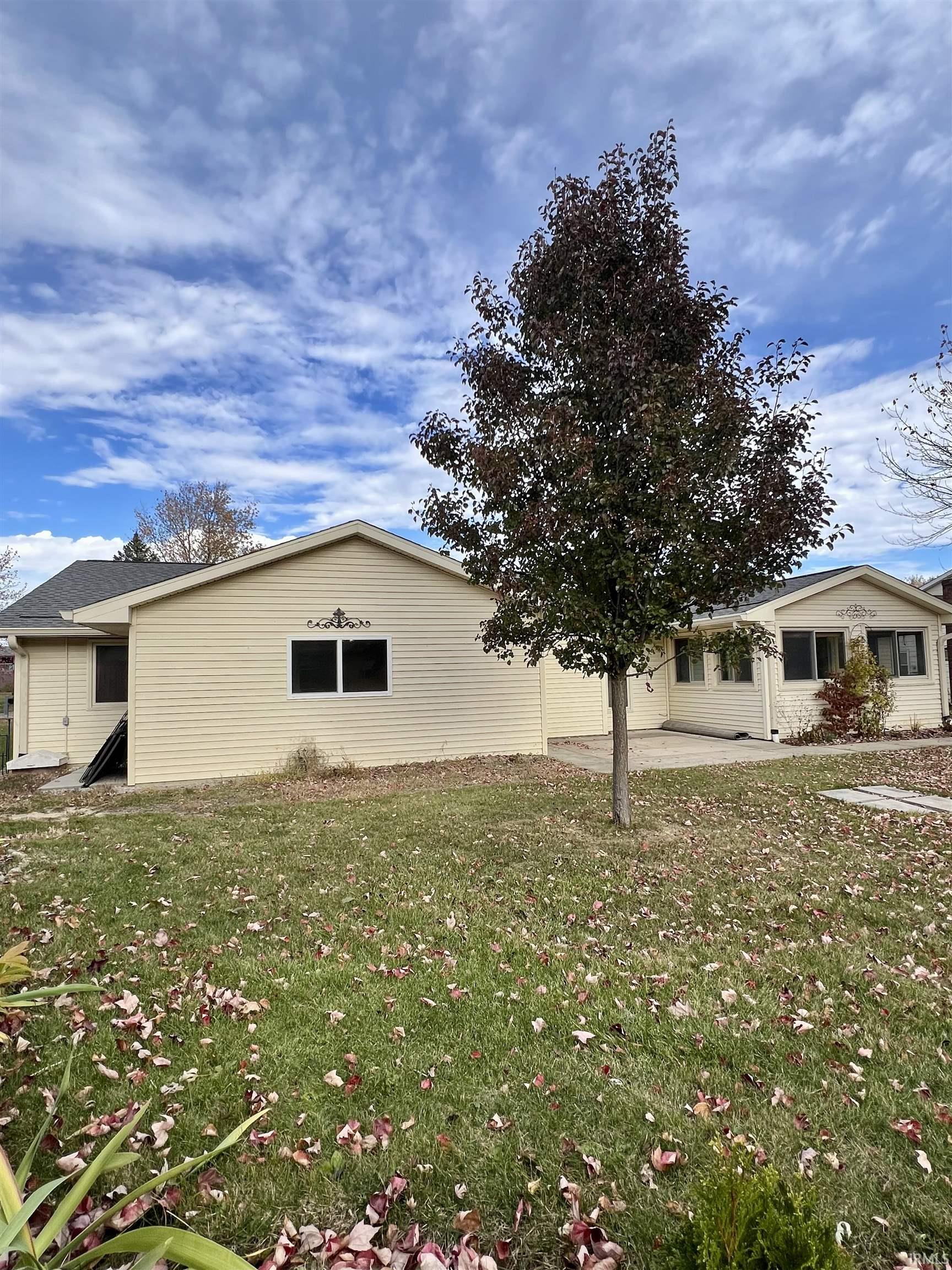 Photo 32 of 9619 Creek Bed Place