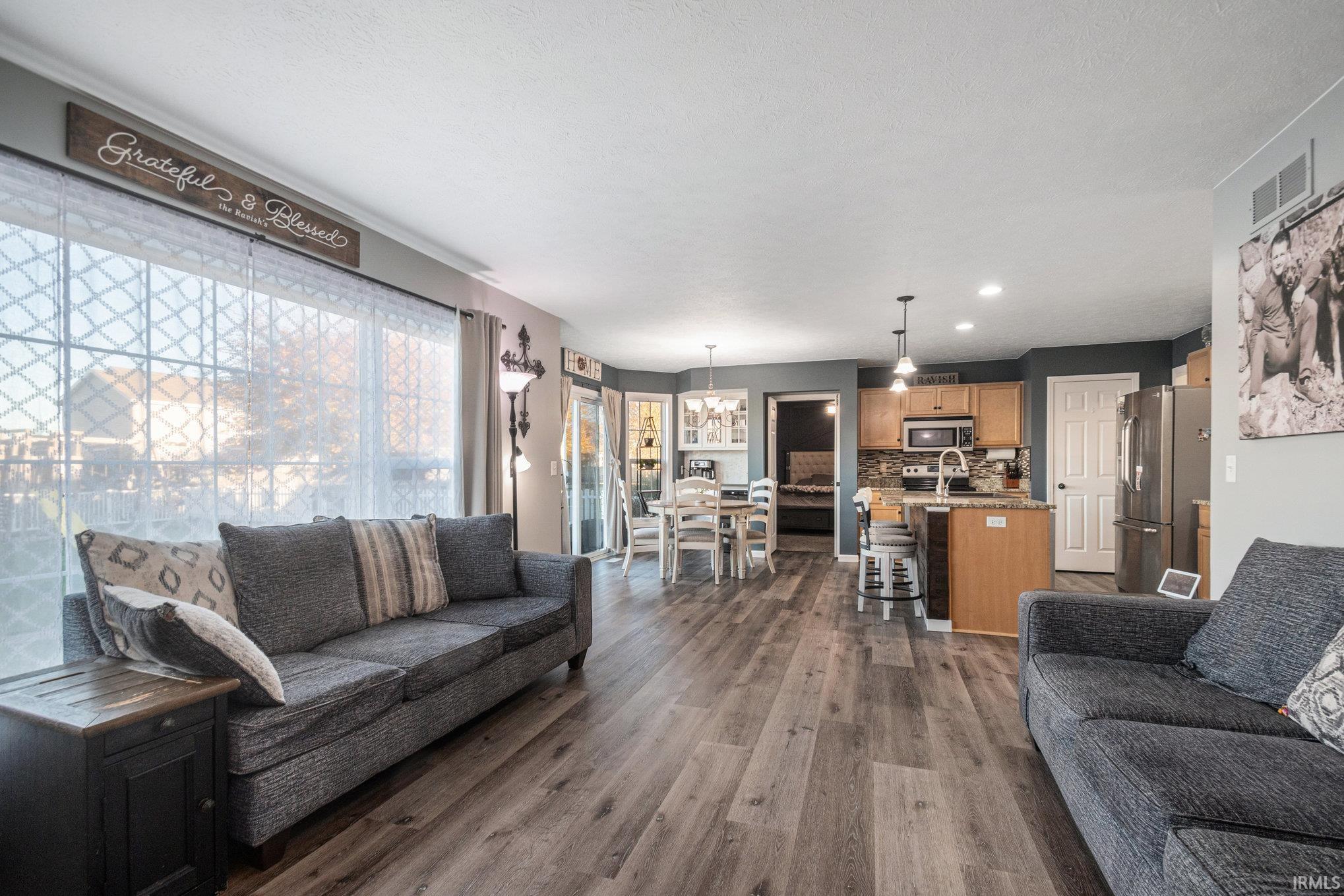 Homes for sale in Osceola, IN | 424 Champery Dr, Osceola, IN 46561 | MLS# 202544796