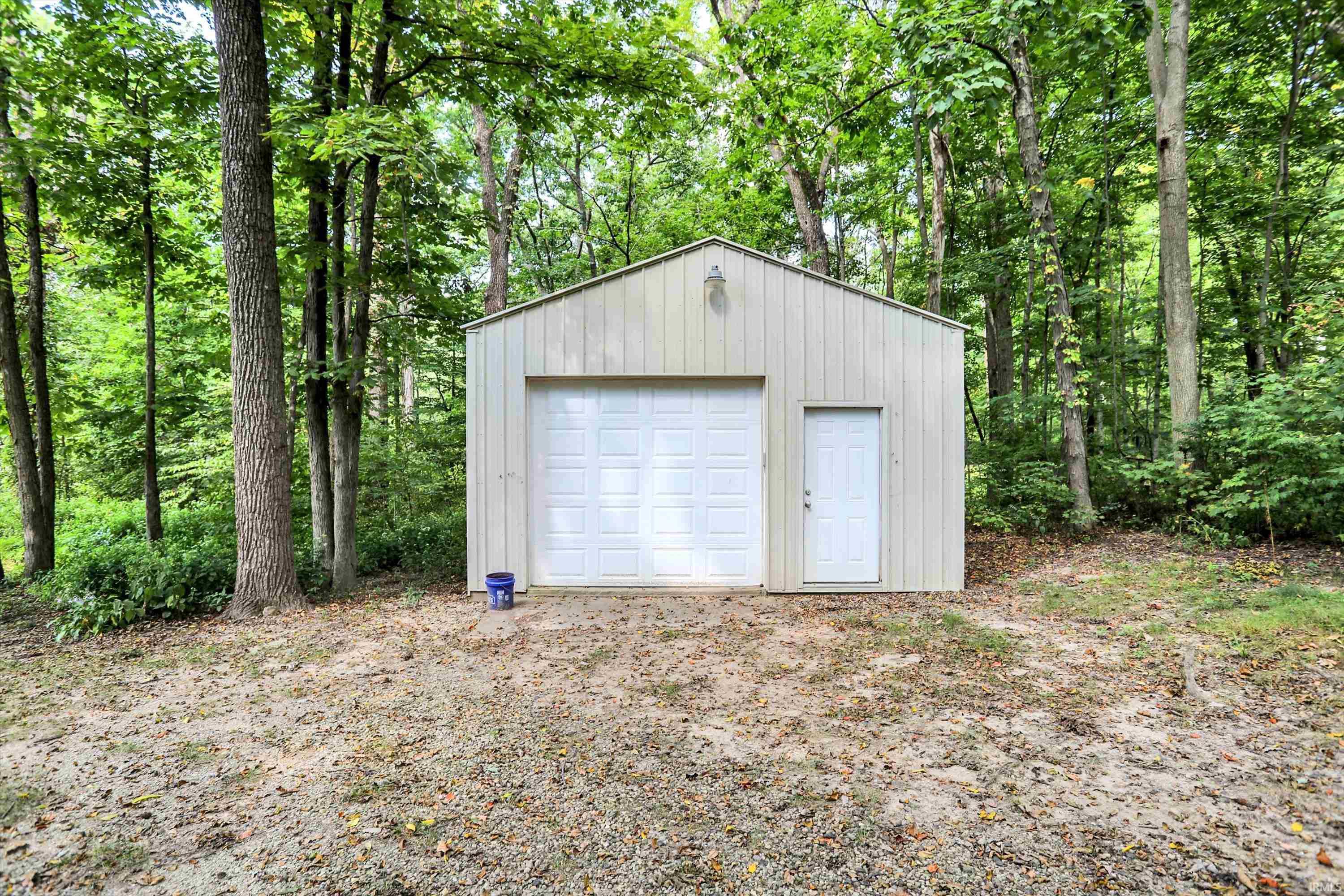 Homes for sale in Bargersville, IN | 4371 N Banta Rd, Bargersville, IN 46106 | MLS# 202544846