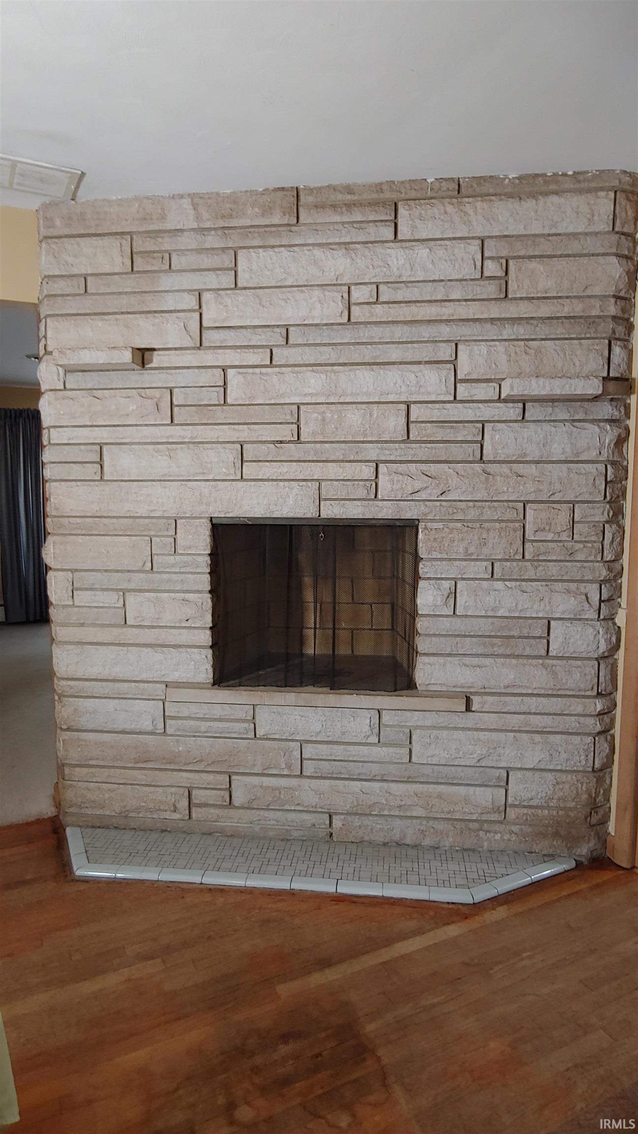 Photo 7 of 4742 TRIER Road