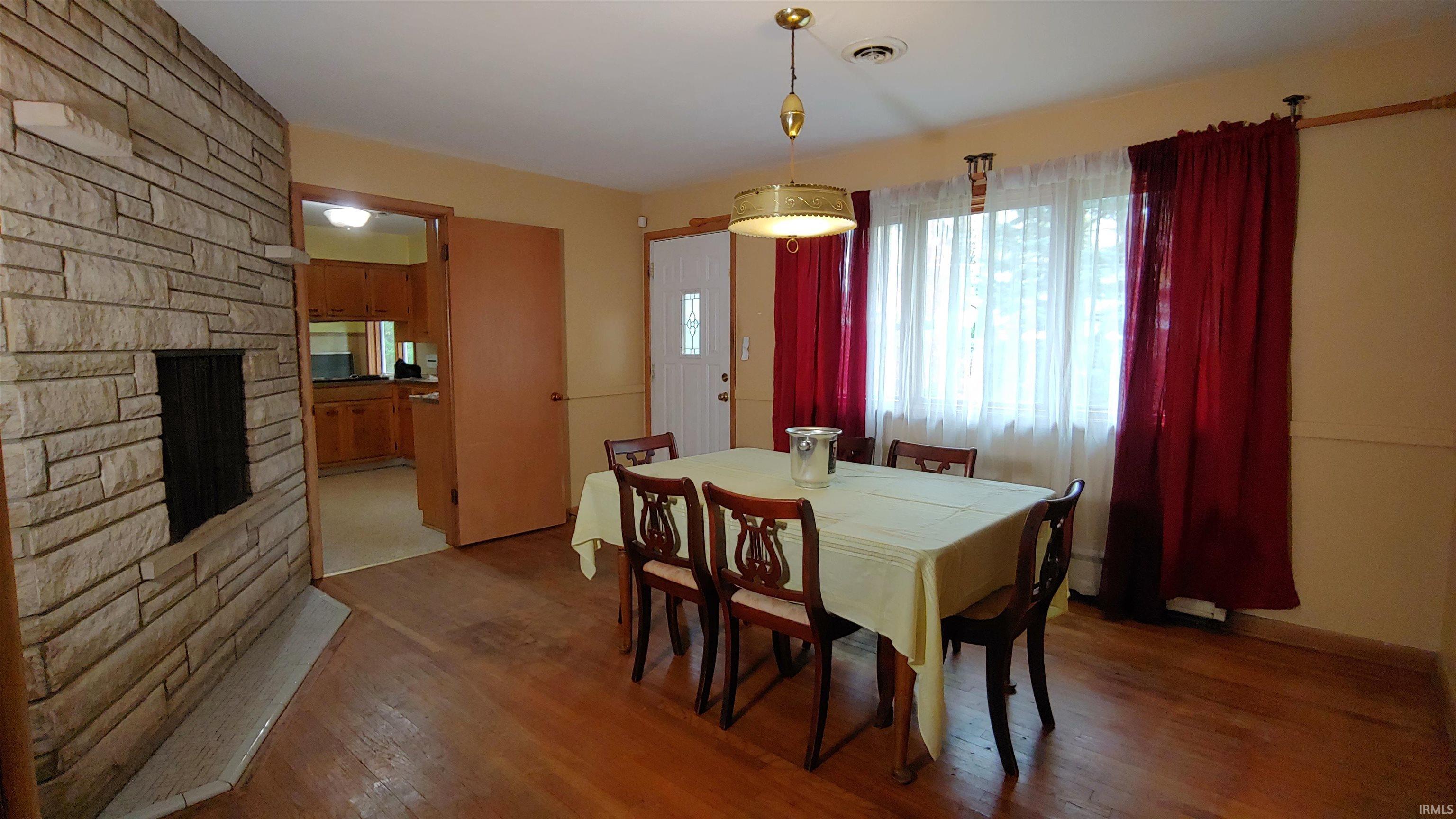 Photo 8 of 4742 TRIER Road