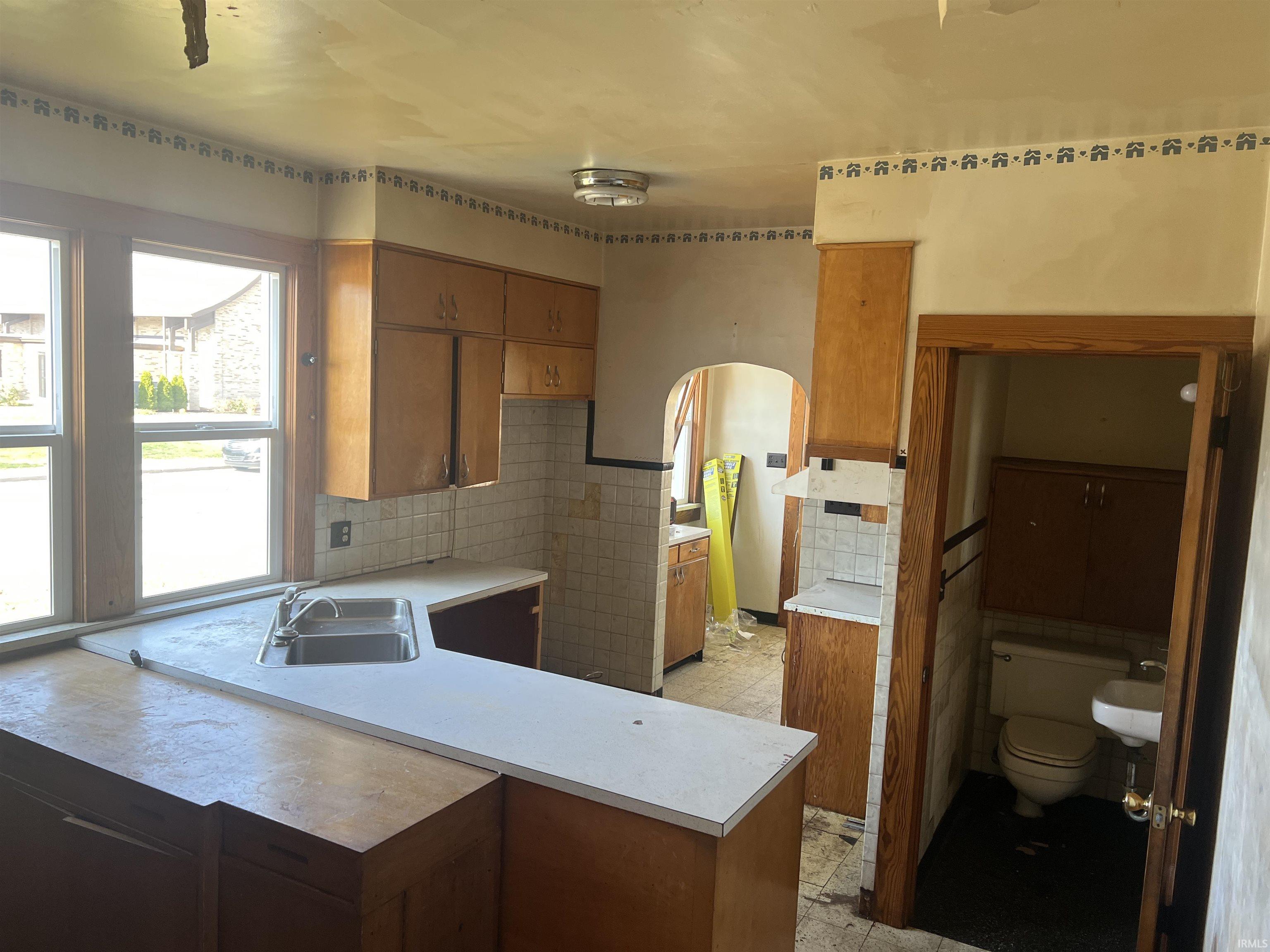 Photo 13 of 922 W Monroe Street