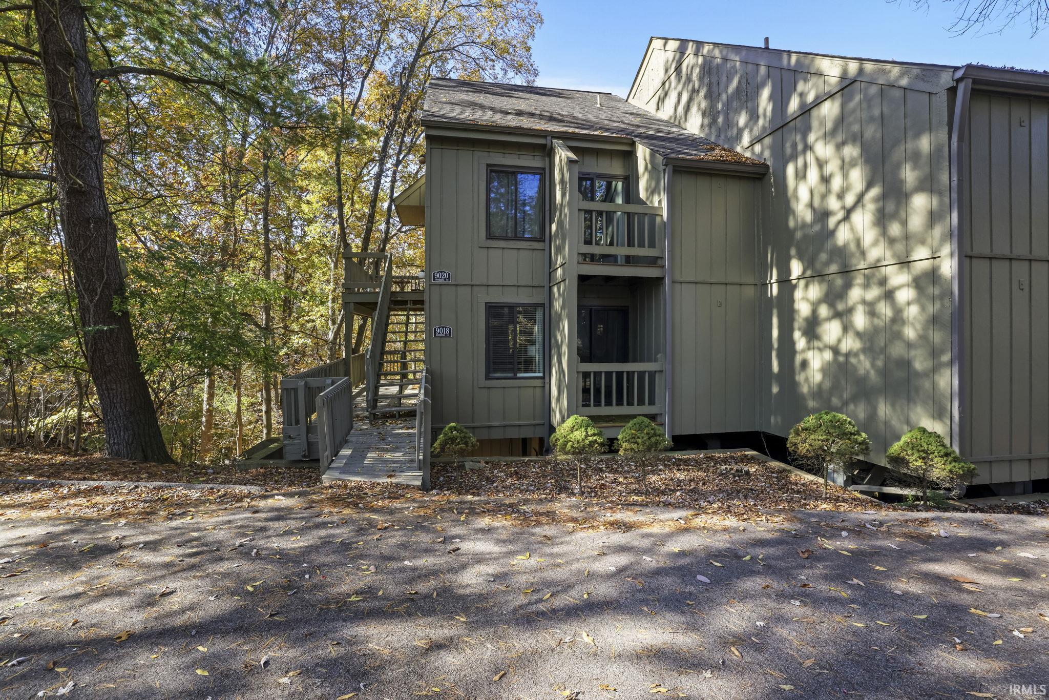 Homes for sale in Bloomington, IN | 9018 S Pointe Ridge Ln #10, Bloomington, IN 47401 | MLS# 202544873