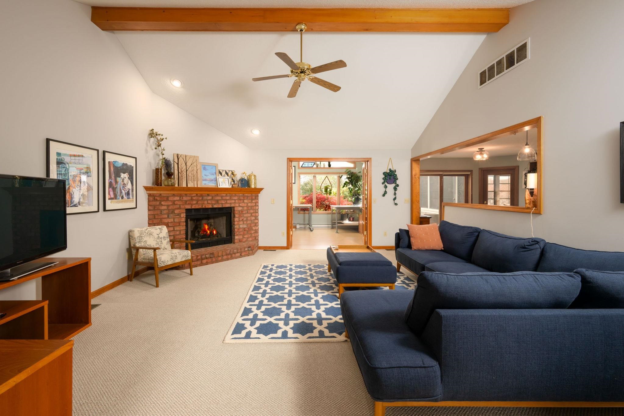 Photo 3 of 2215 Blue Harbor Drive