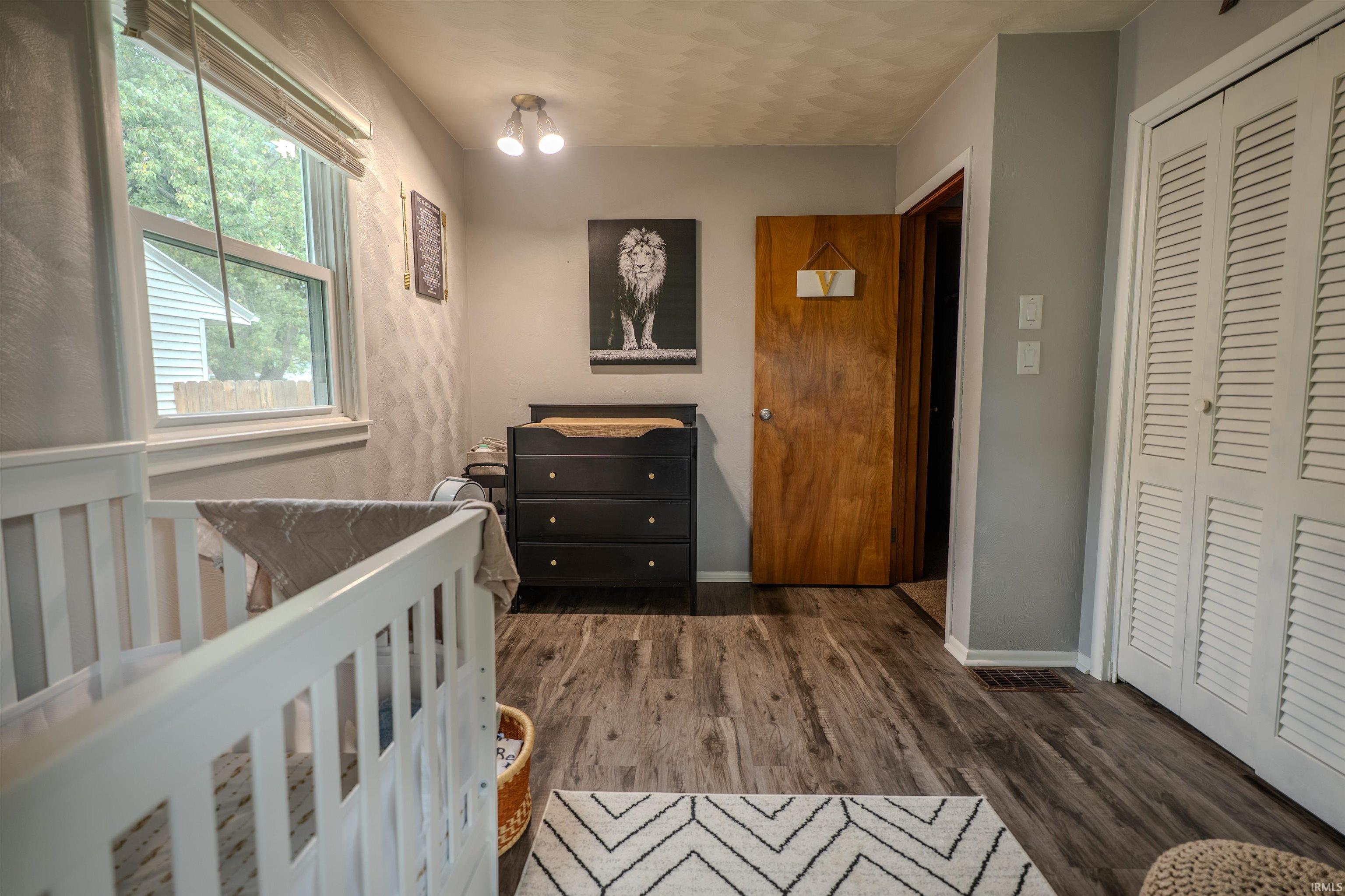 Photo 17 of 602 N Metts Street