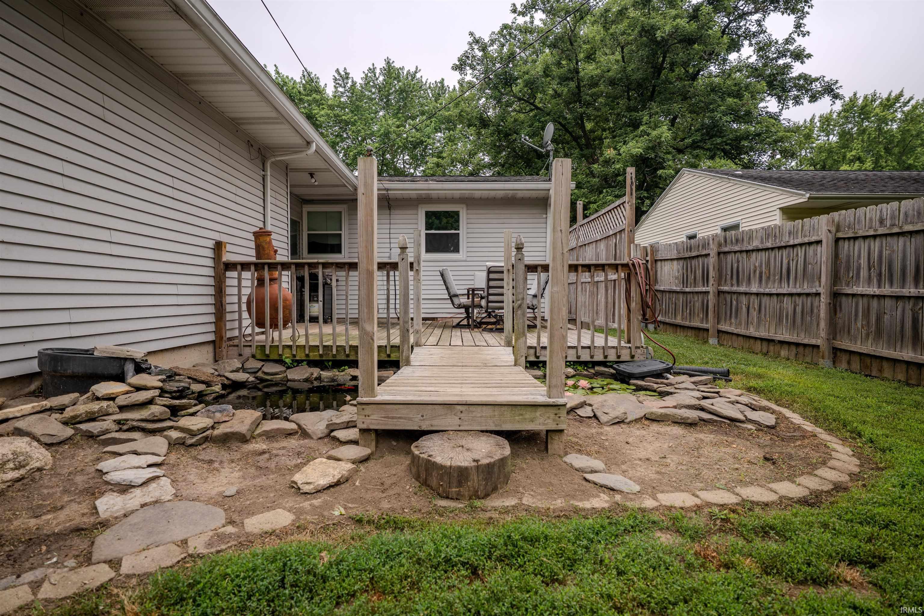 Photo 30 of 602 N Metts Street