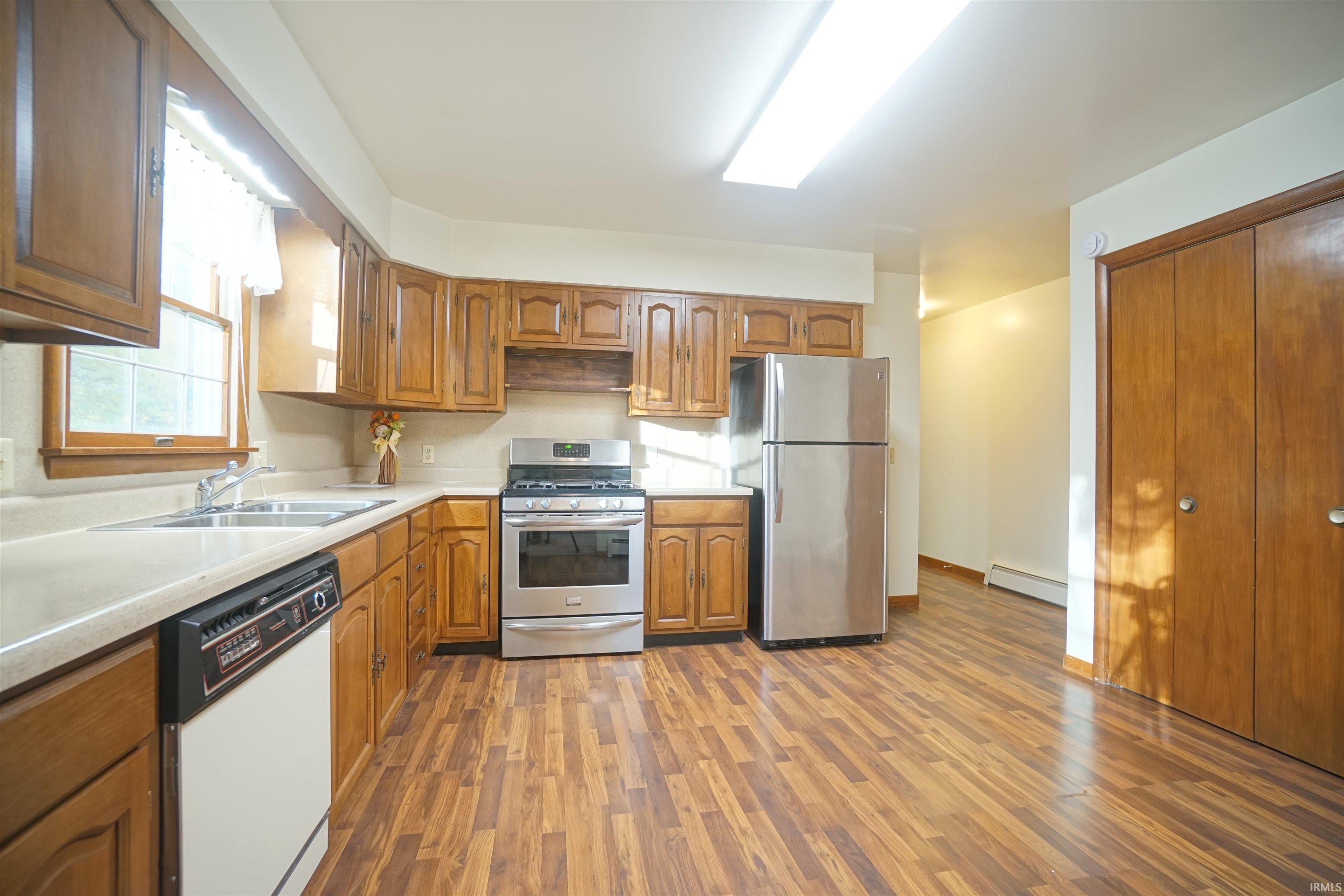 Photo 5 of 2563 S Woodland Trail