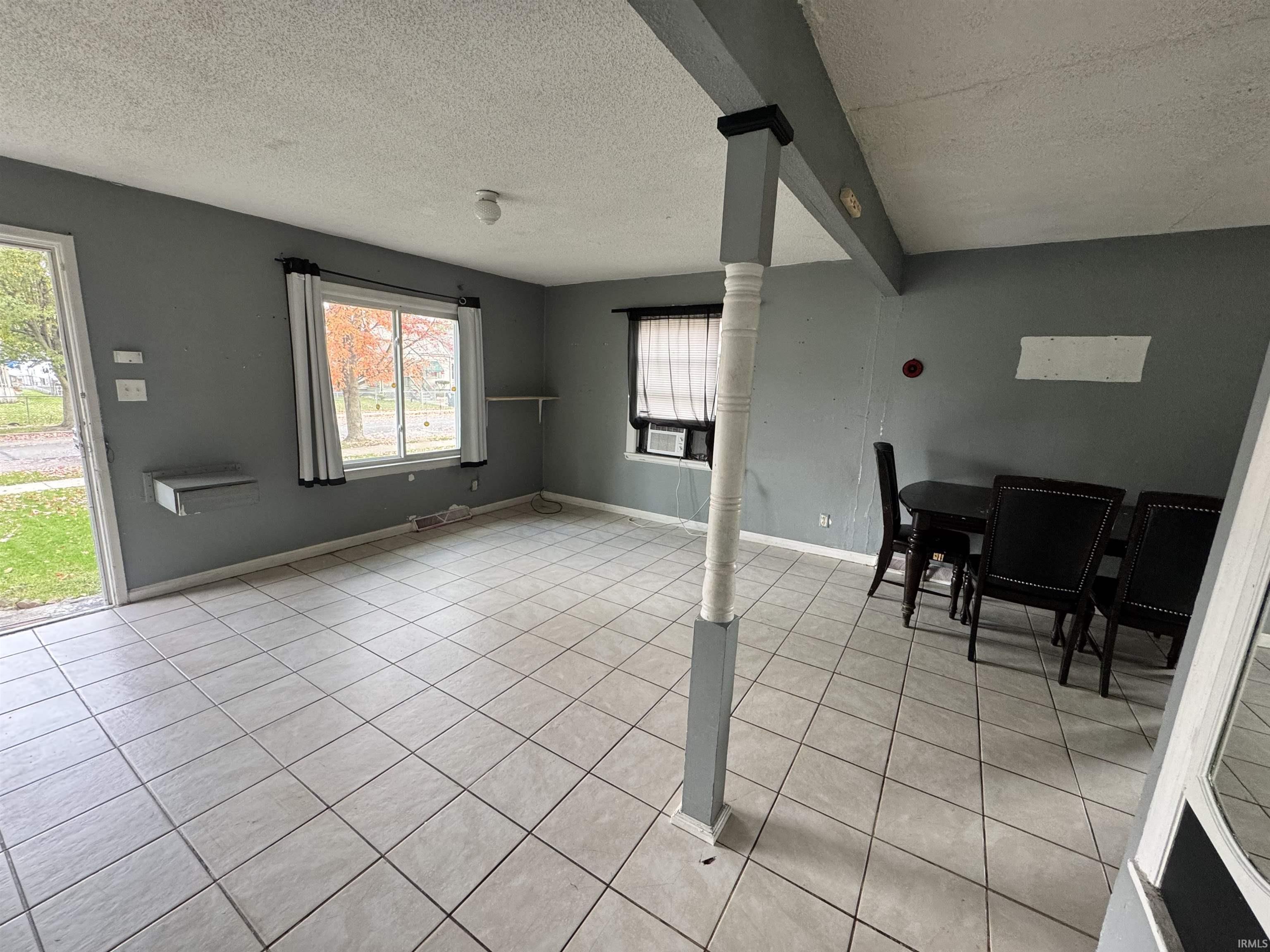 Homes for sale in South Bend, IN | 439 S Kenmore St, South Bend, IN 46619 | MLS# 202544887