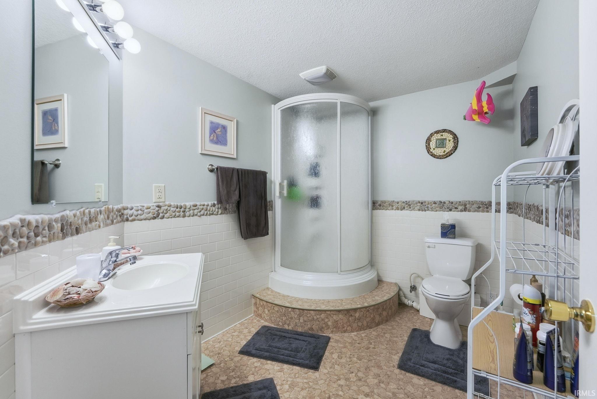 Photo 18 of 1856 S Packerton Road