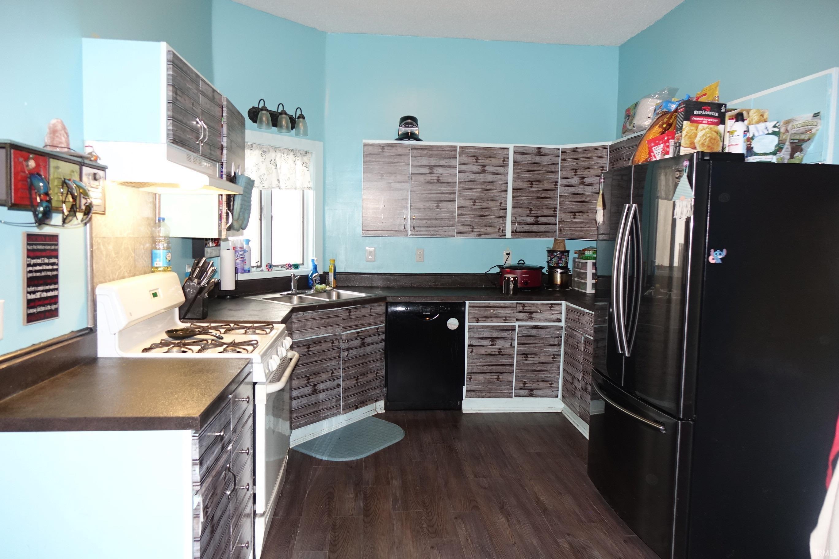 Photo 6 of 153 Ferry Street