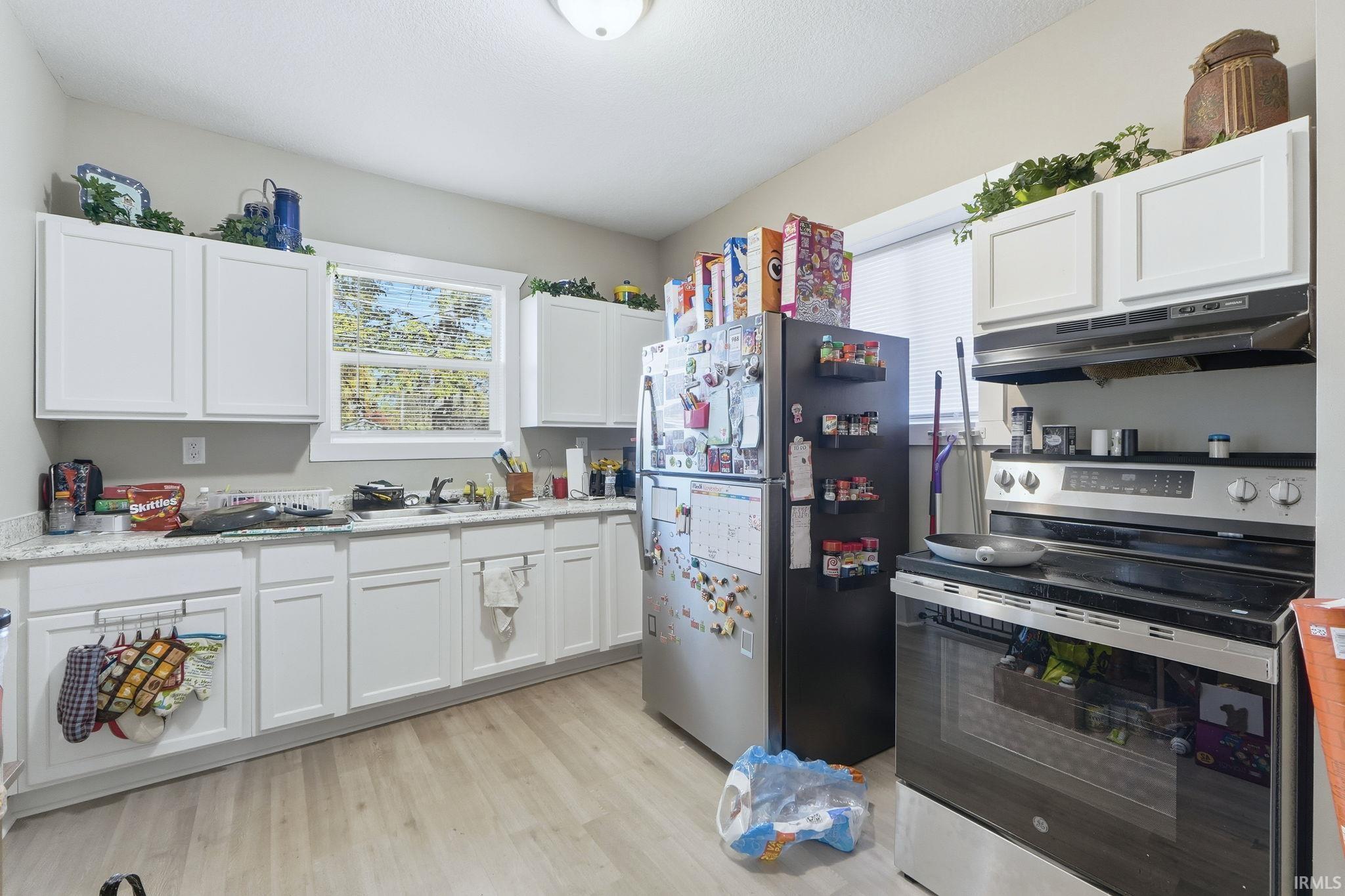 Photo 8 of 1218 W Wildwood Avenue