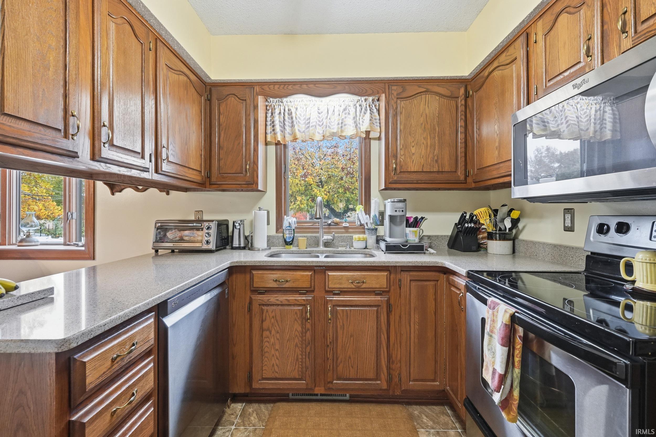 Photo 11 of 6507 Sedgemore Place