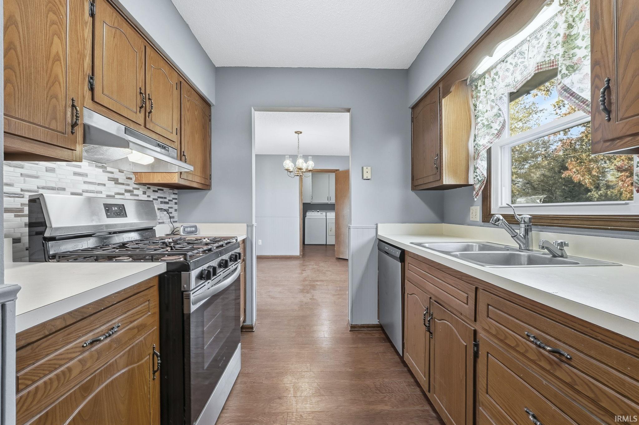 Photo 10 of 8513 Maple Bluff Court