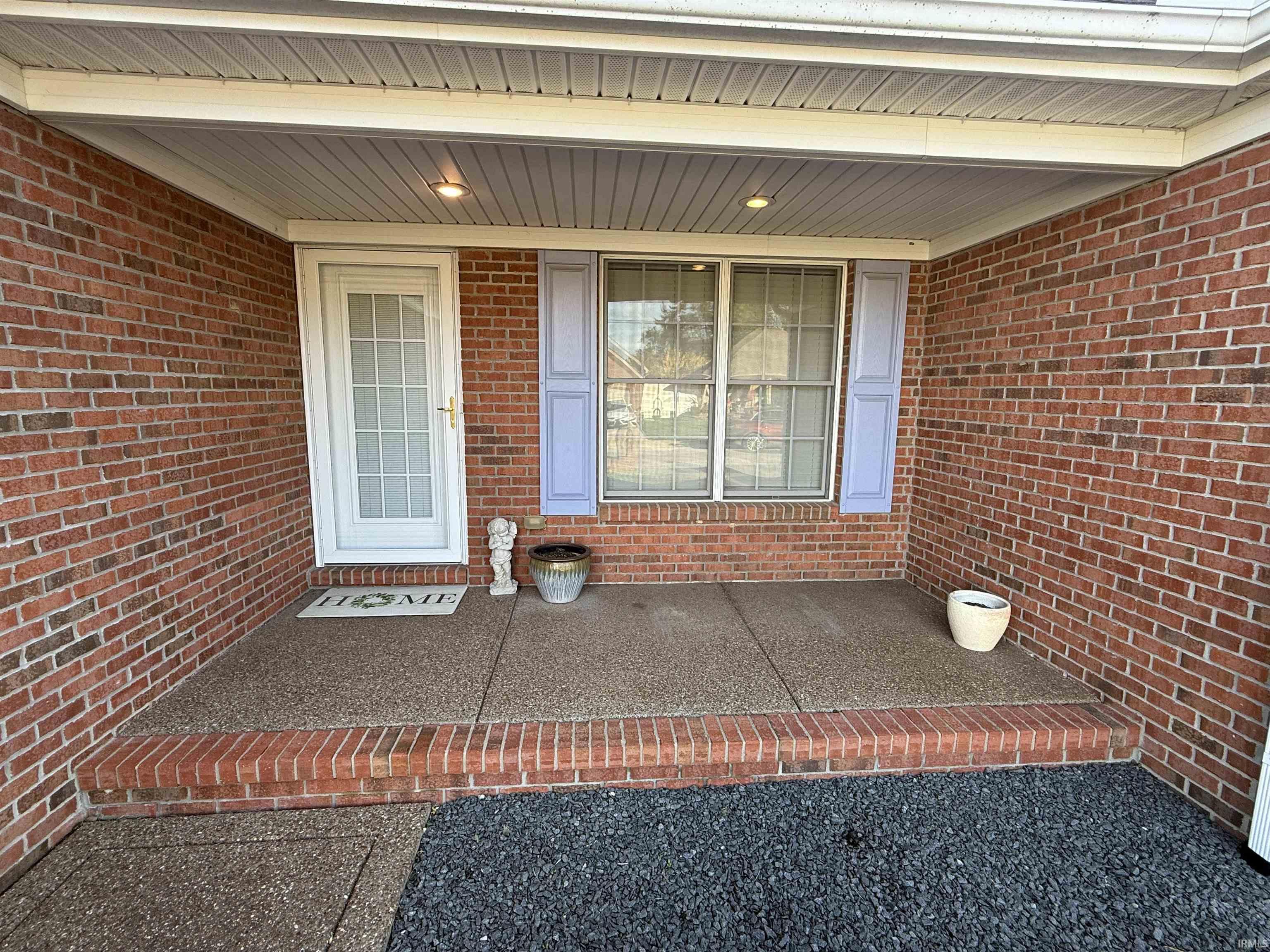 Homes for sale in Evansville, IN | 5829 Porterfield Dr, Evansville, IN 47711 | MLS# 202544952