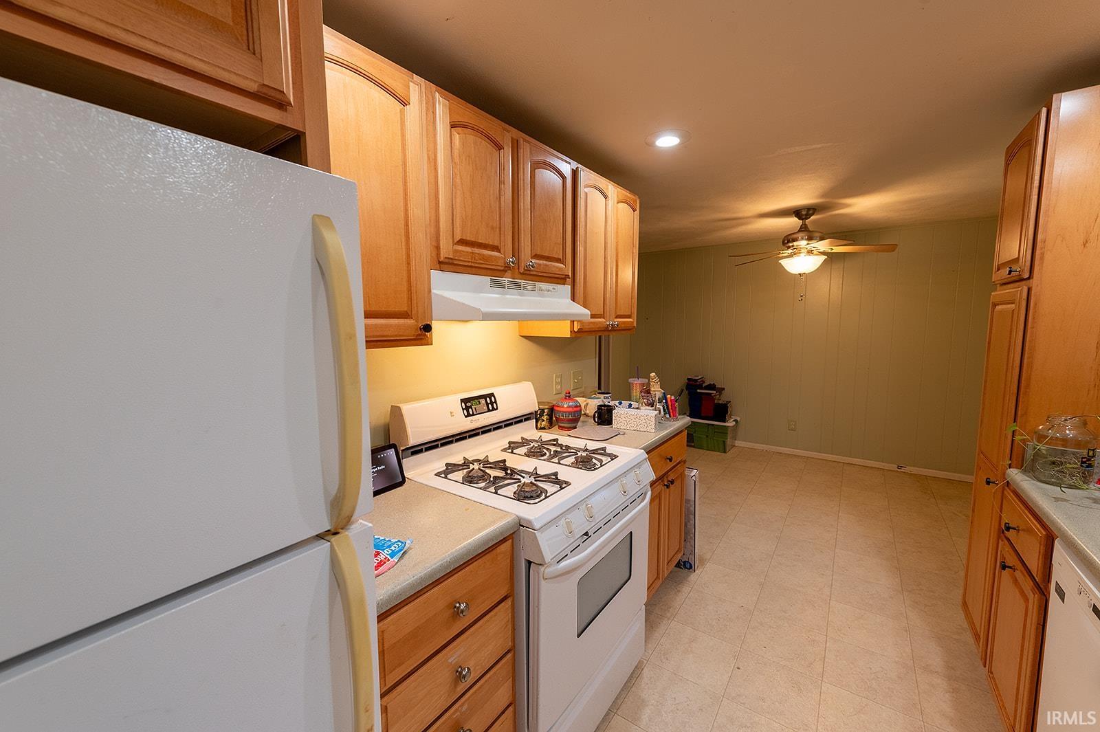 Homes for sale in Warsaw, IN | 1506 Maye St, Warsaw, IN 46580 | MLS# 202544954