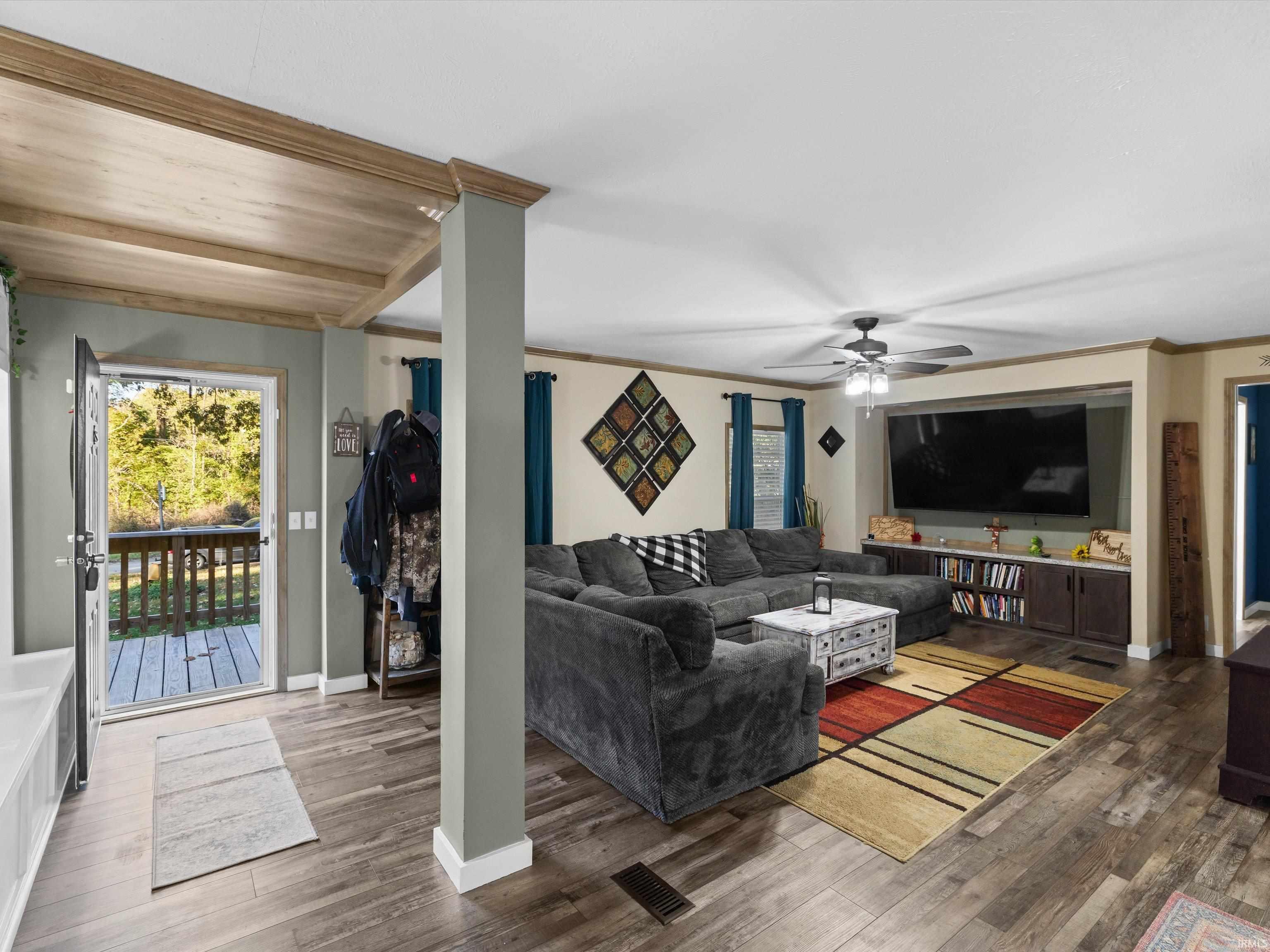 Homes for sale in Newburgh, IN | 1611 Hills Rd, Newburgh, IN 47630 | MLS# 202544962