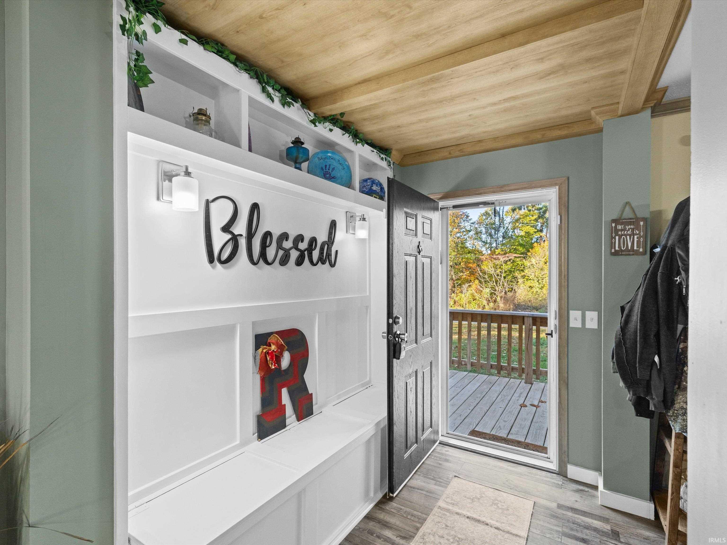 Homes for sale in Newburgh, IN | 1611 Hills Rd, Newburgh, IN 47630 | MLS# 202544962