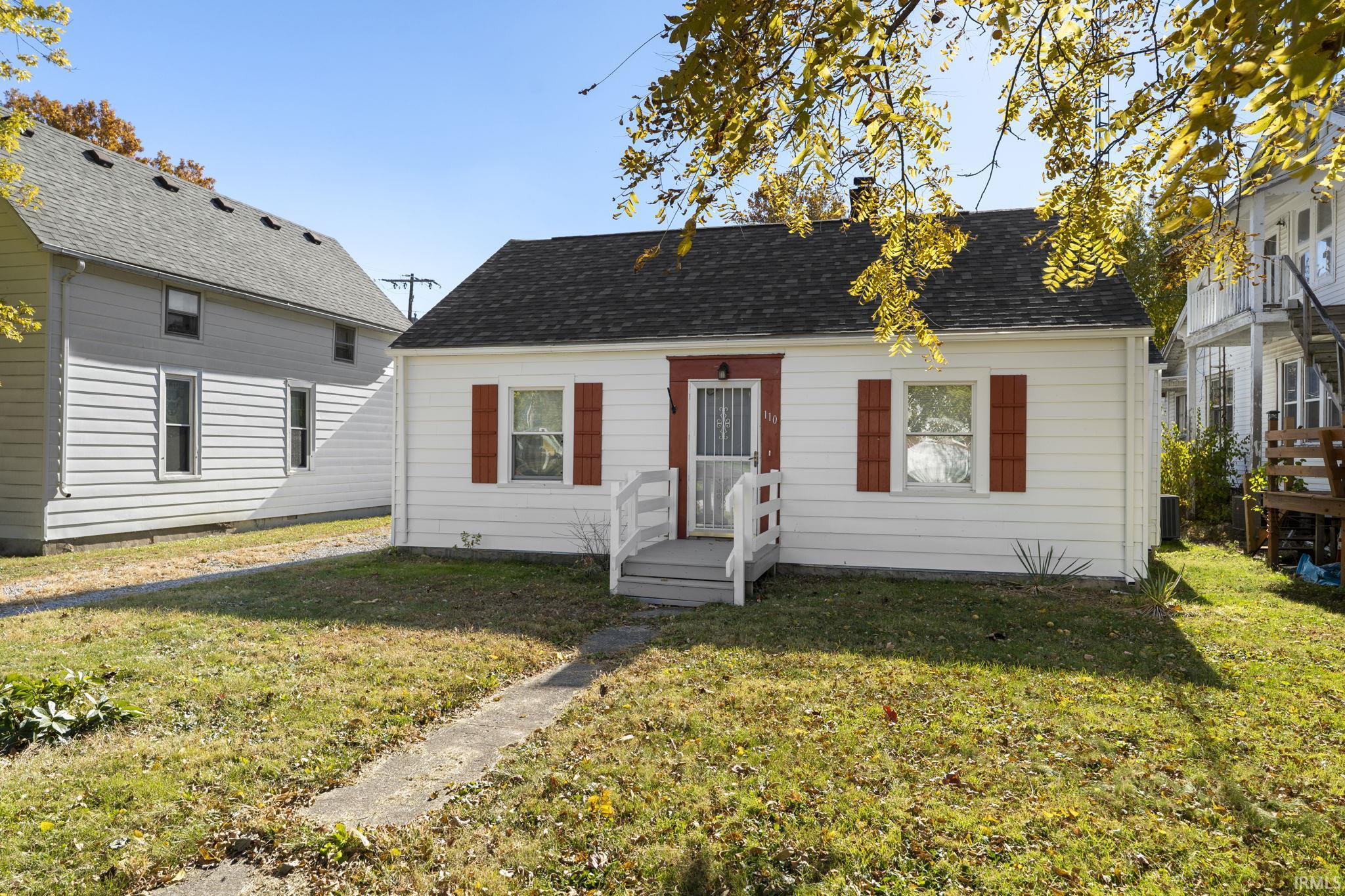 Homes for sale in Otterbein, IN | 110 E Peterson St, Otterbein, IN 47970 | MLS# 202544975