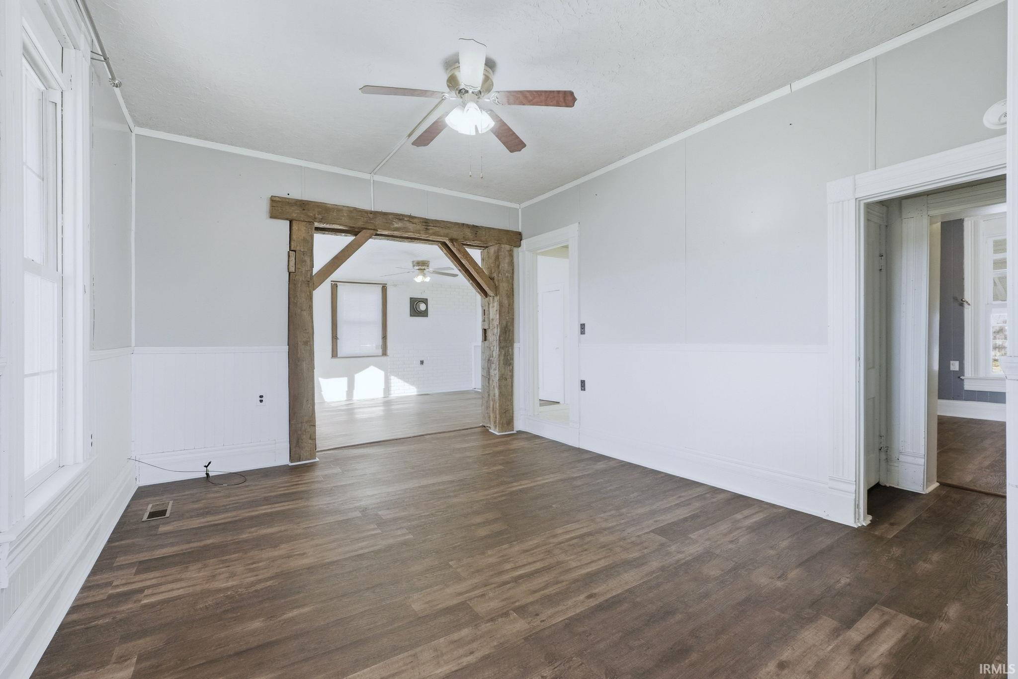 Photo 4 of 4752 W 900