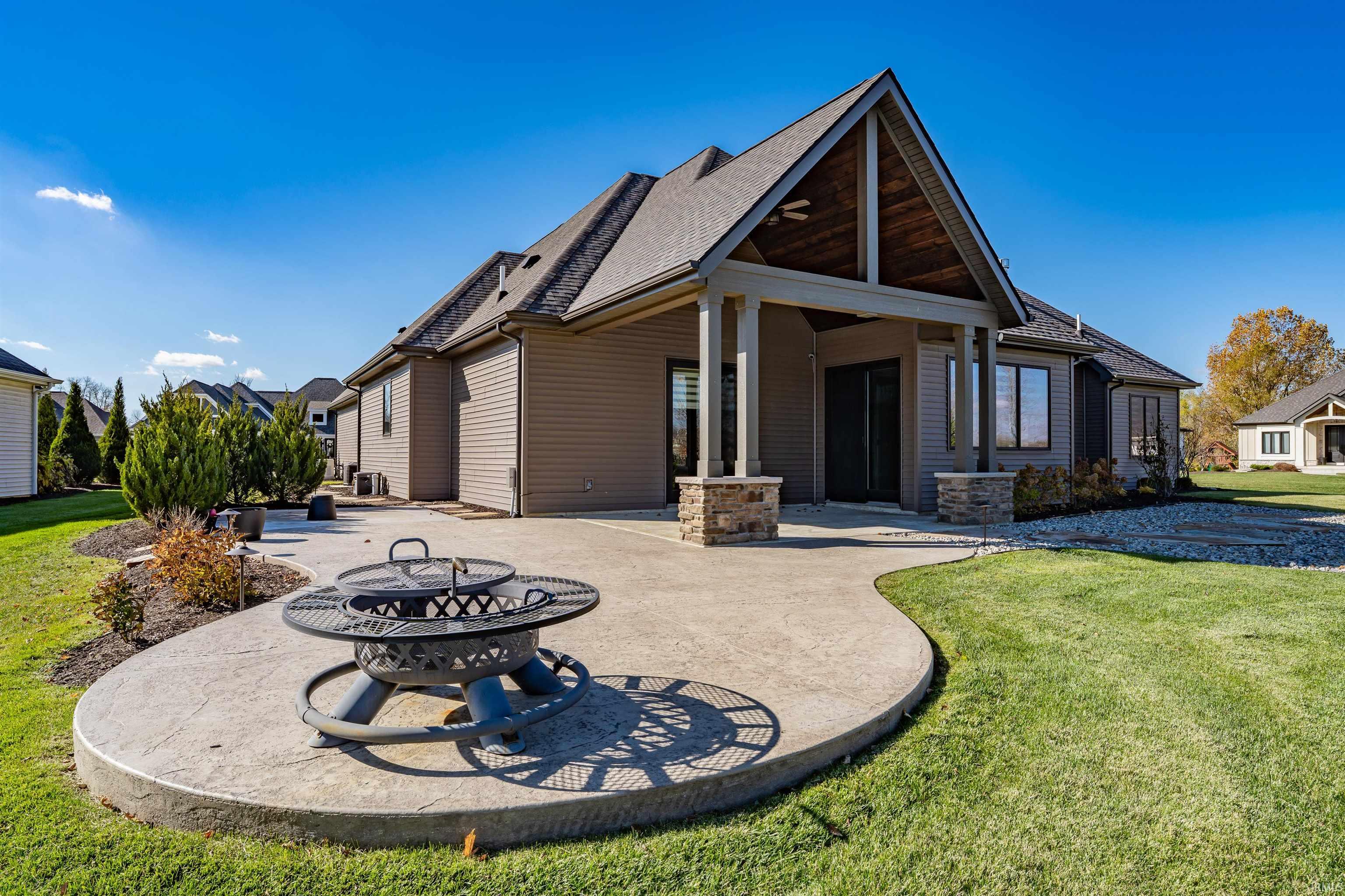 Photo 6 of 16570 Chilton Cove