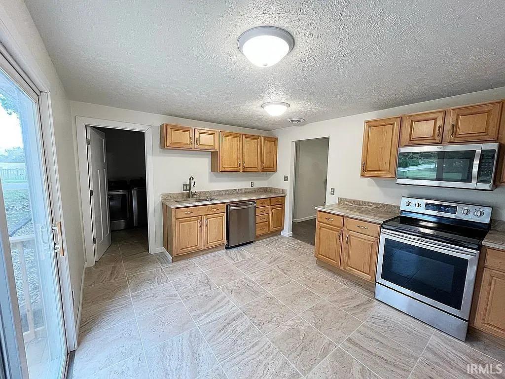 Homes for sale in Warsaw, IN | 2983 N Murphy Ln, Warsaw, IN 46582 | MLS# 202545046