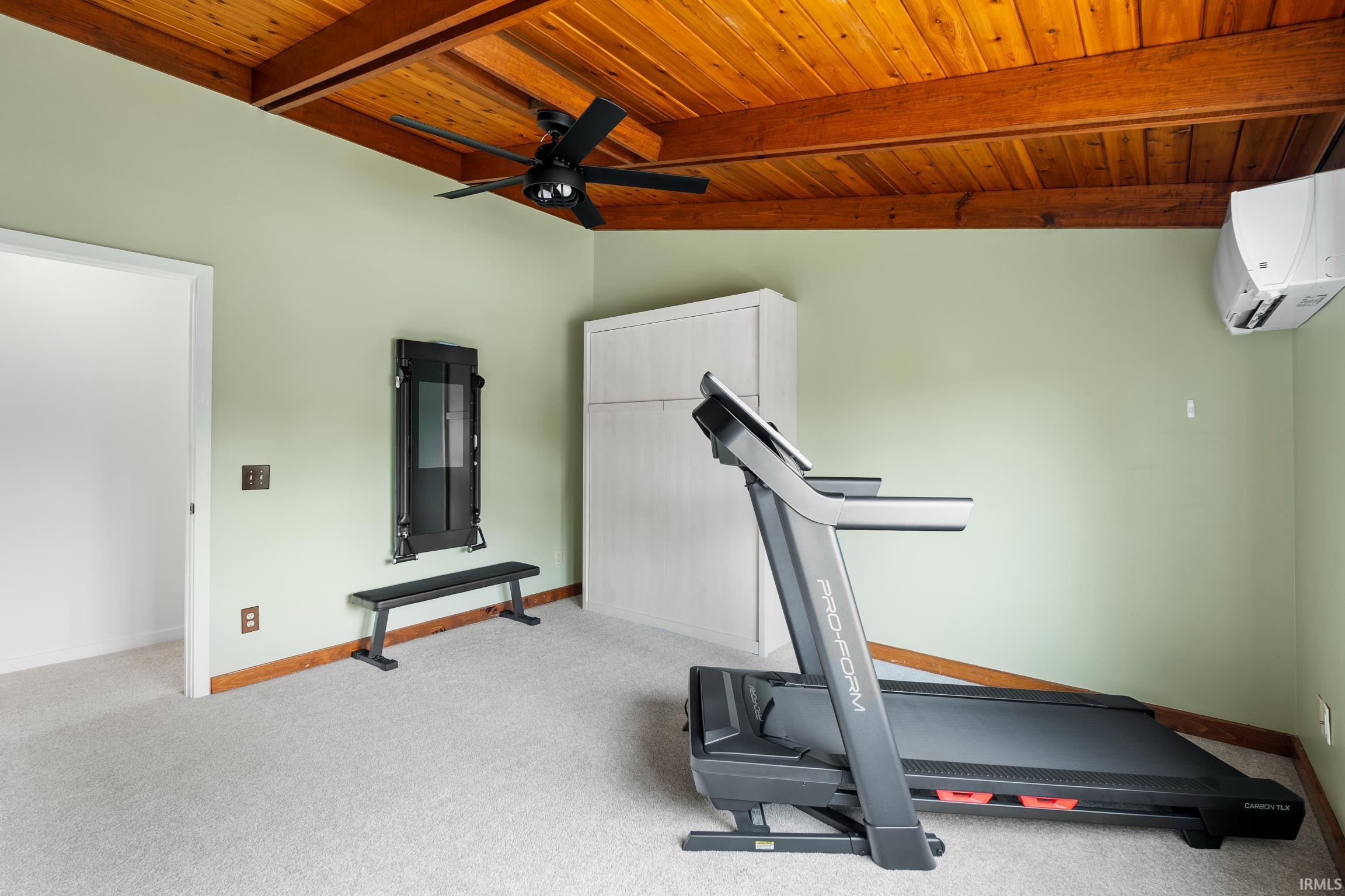 Homes for sale in Syracuse, IN | 10492 N Elwood Ave, Syracuse, IN 46567 | MLS# 202545068