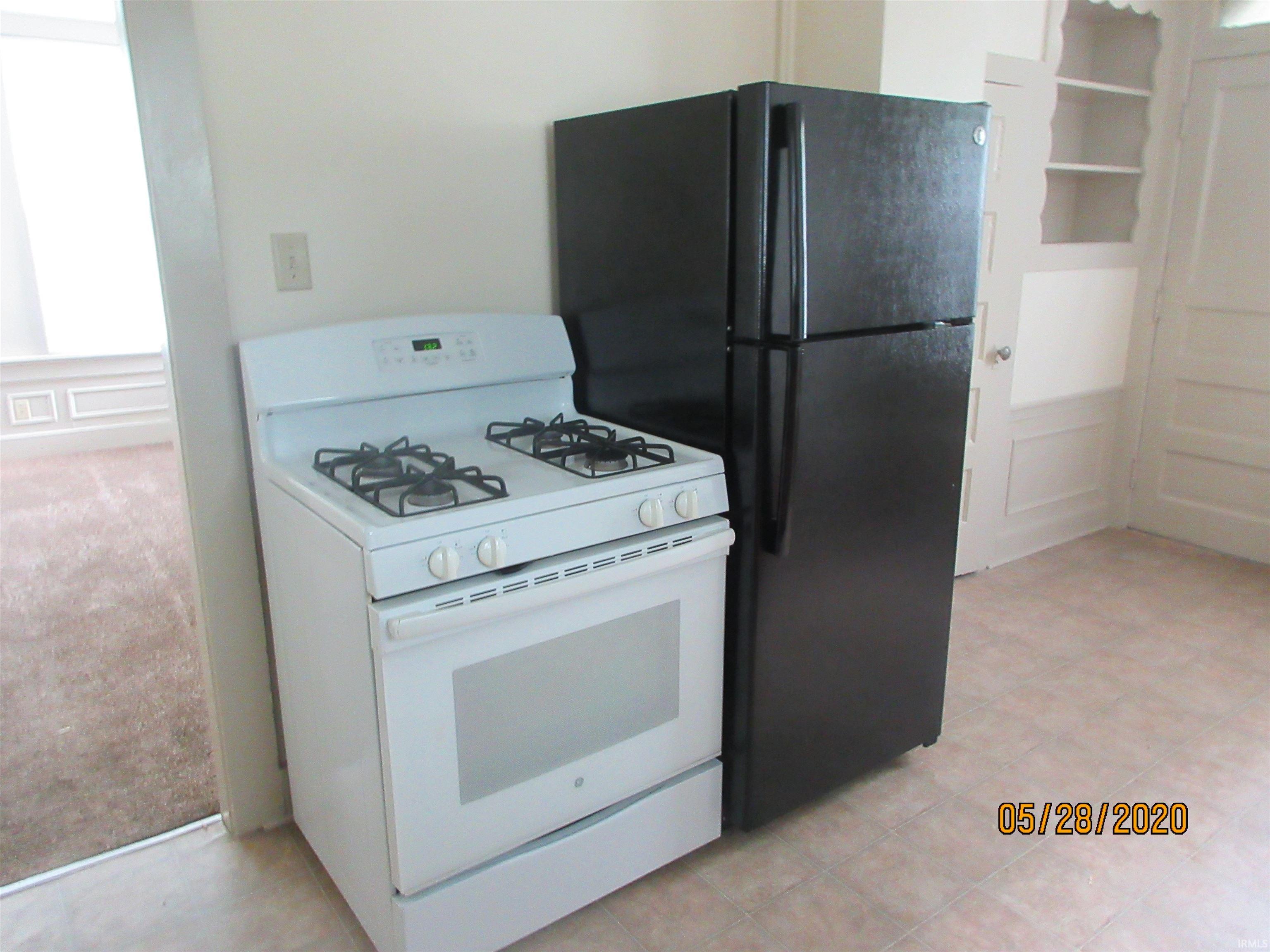 Photo 3 of 801 Grace Avenue