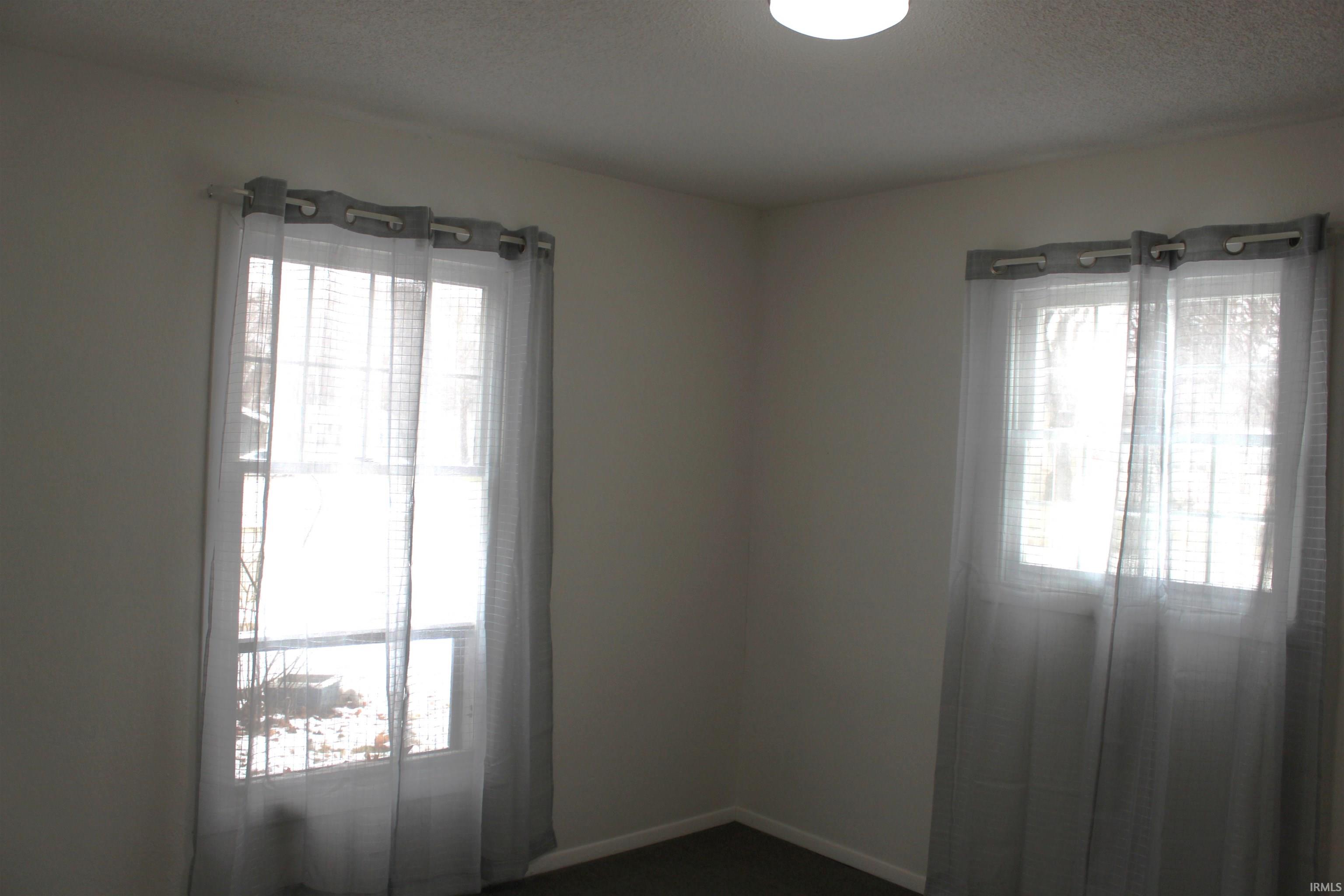 Photo 33 of 308 Clyde Ave