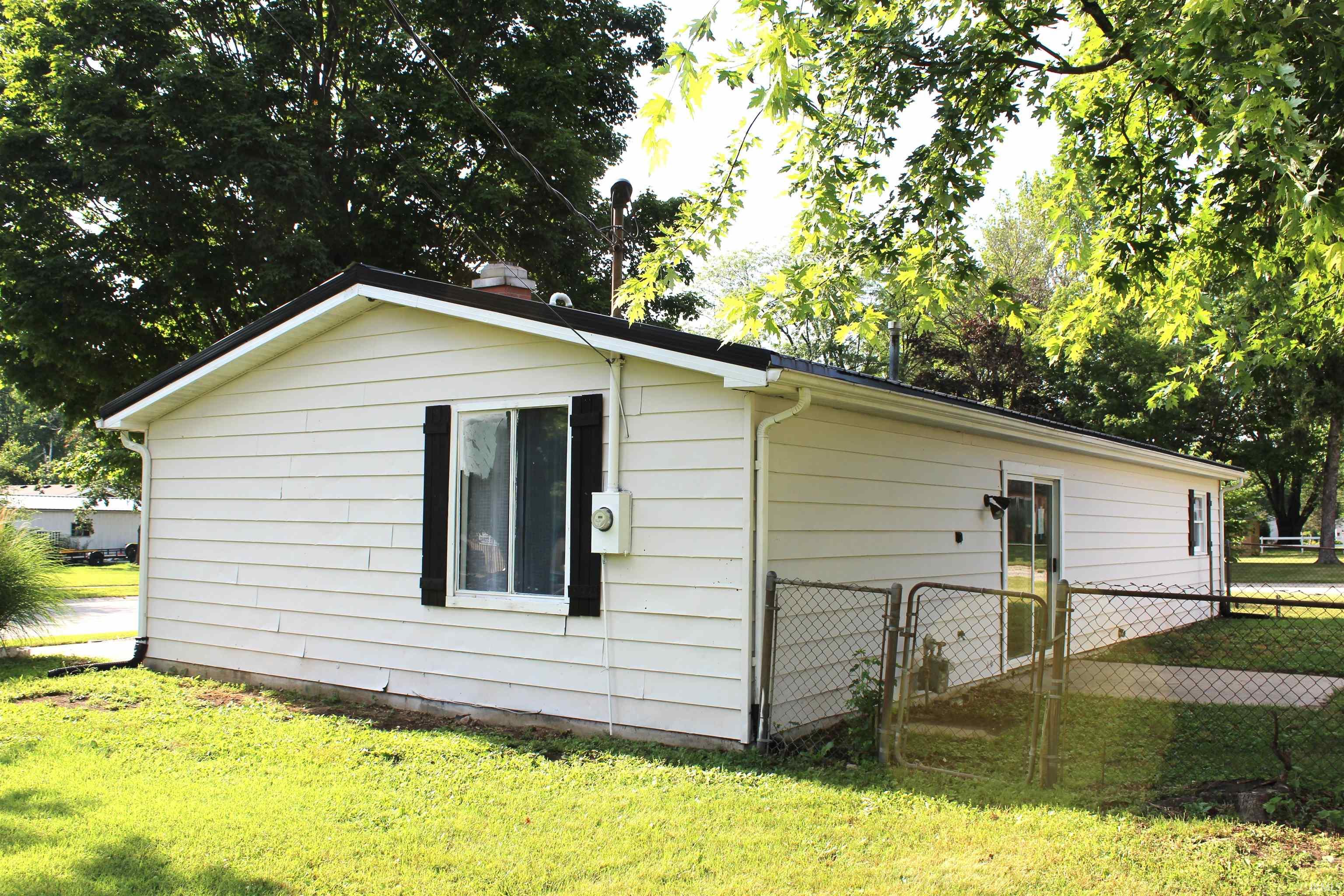 Photo 4 of 308 Clyde Ave